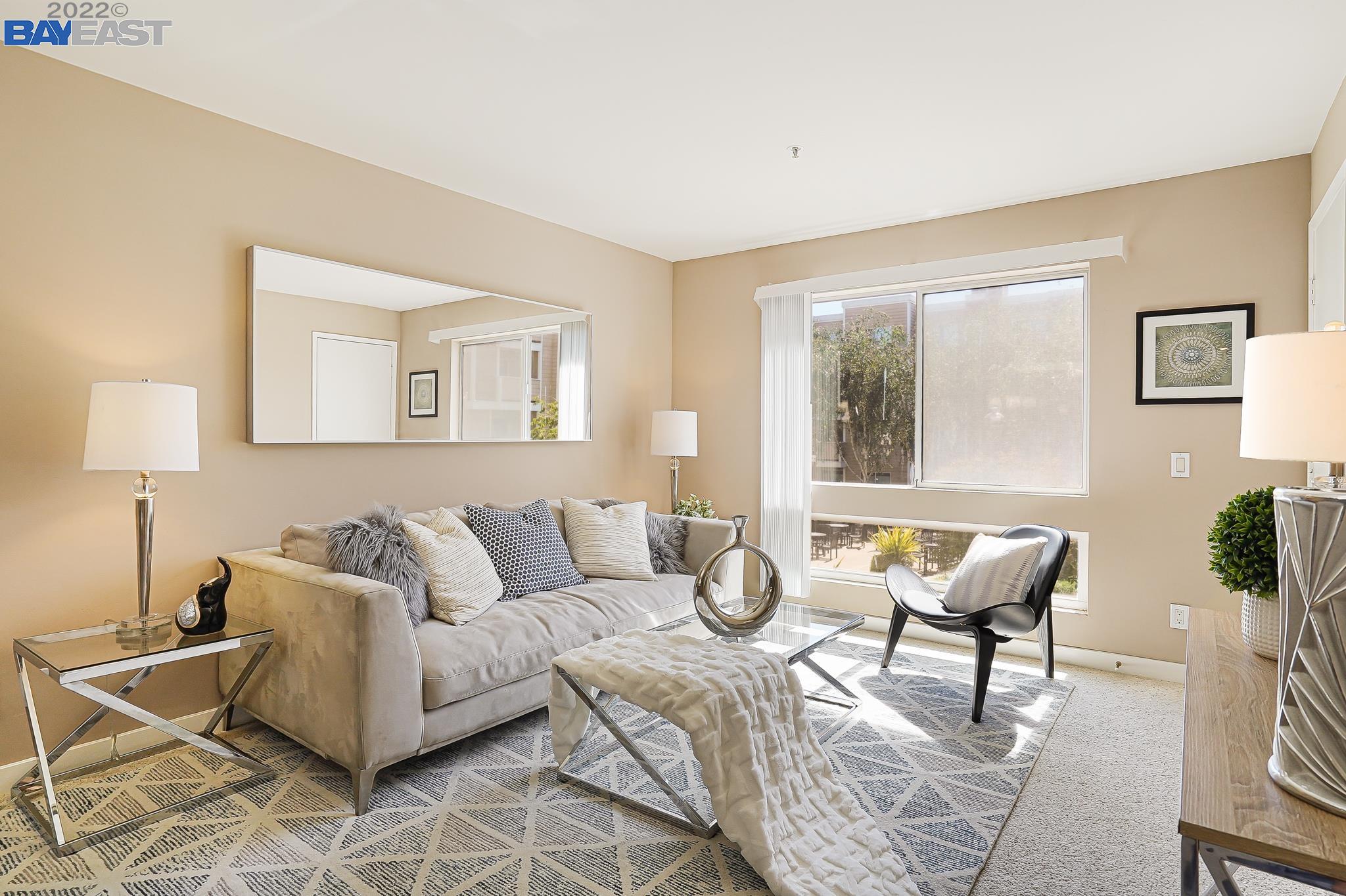 Detail Gallery Image 1 of 1 For 6400 Christie Ave #4207,  Emeryville,  CA 94608 - 1 Beds | 1 Baths