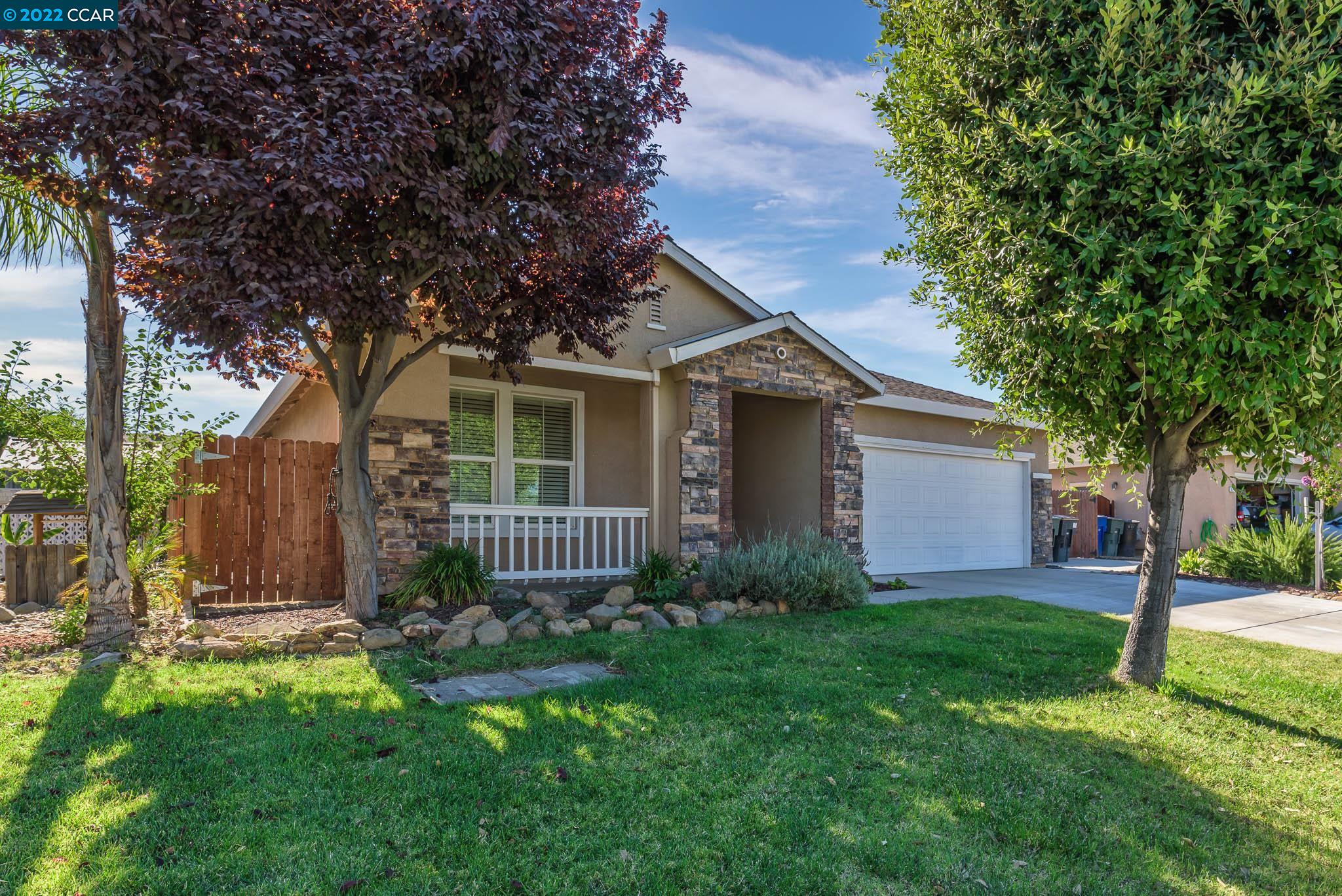 Detail Gallery Image 1 of 1 For 6767 Meadowlark Ave, Winton,  CA 95388 - 3 Beds | 2 Baths