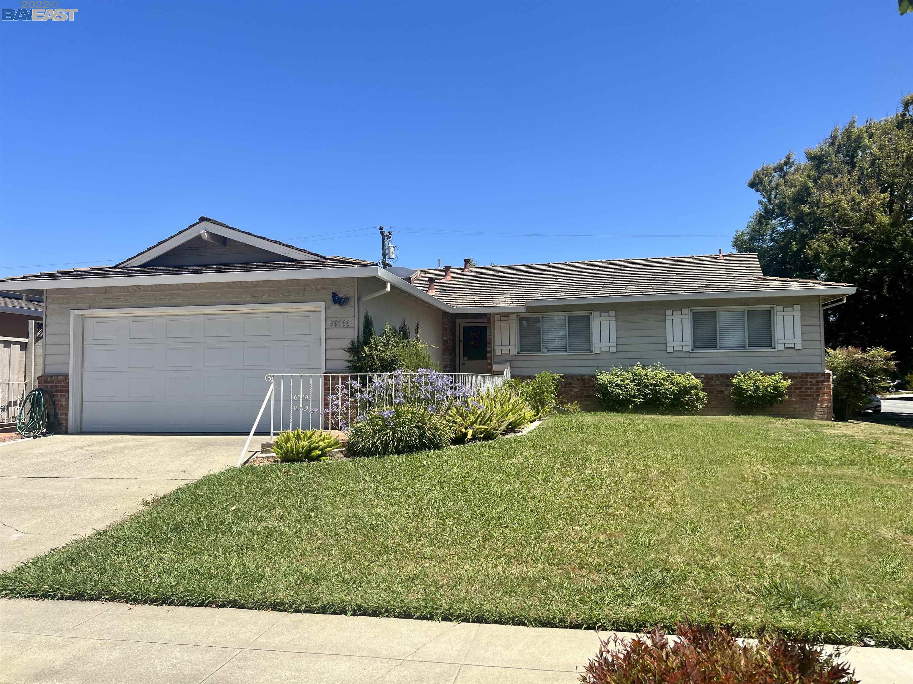 Detail Gallery Image 1 of 1 For 38566 Acacia St, Fremont,  CA 94536 - 3 Beds | 2 Baths