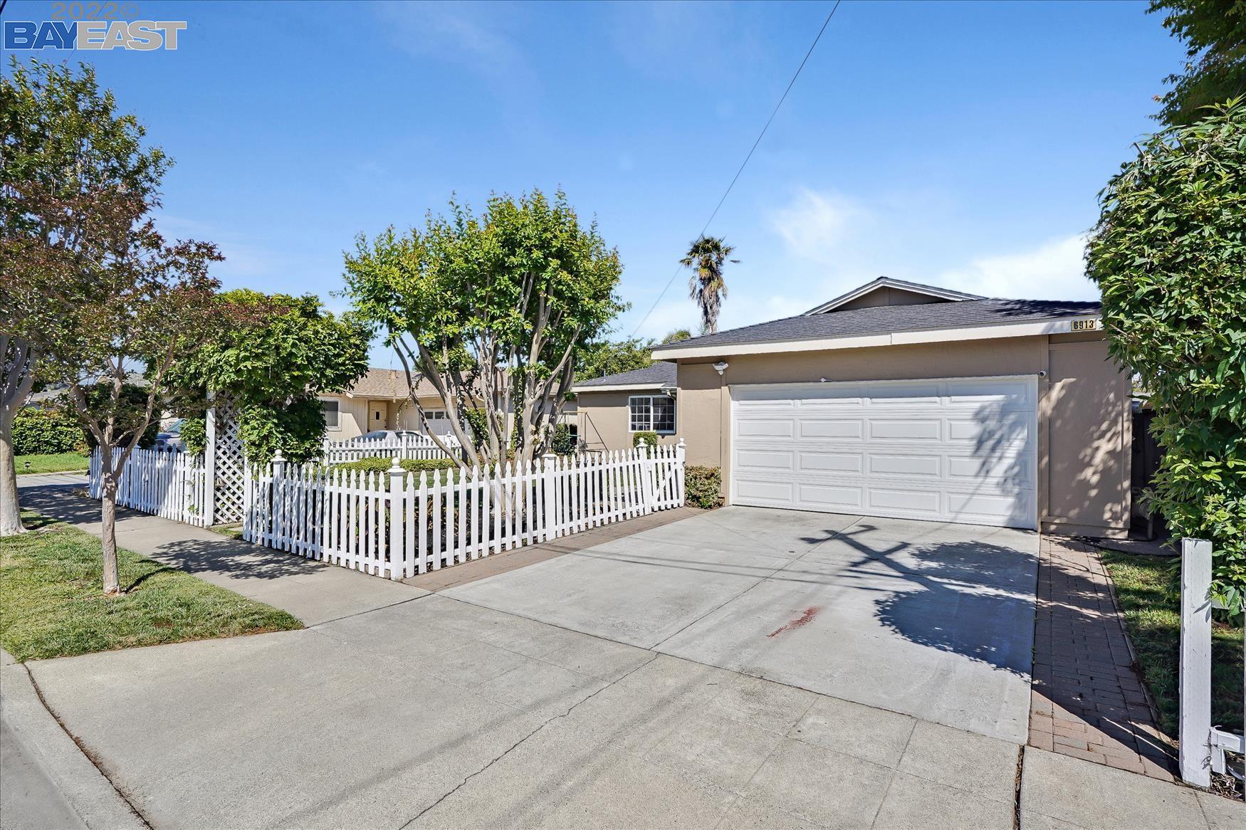 Detail Gallery Image 1 of 1 For 6913 Rochelle Ave, Newark,  CA 94560 - 3 Beds | 2 Baths