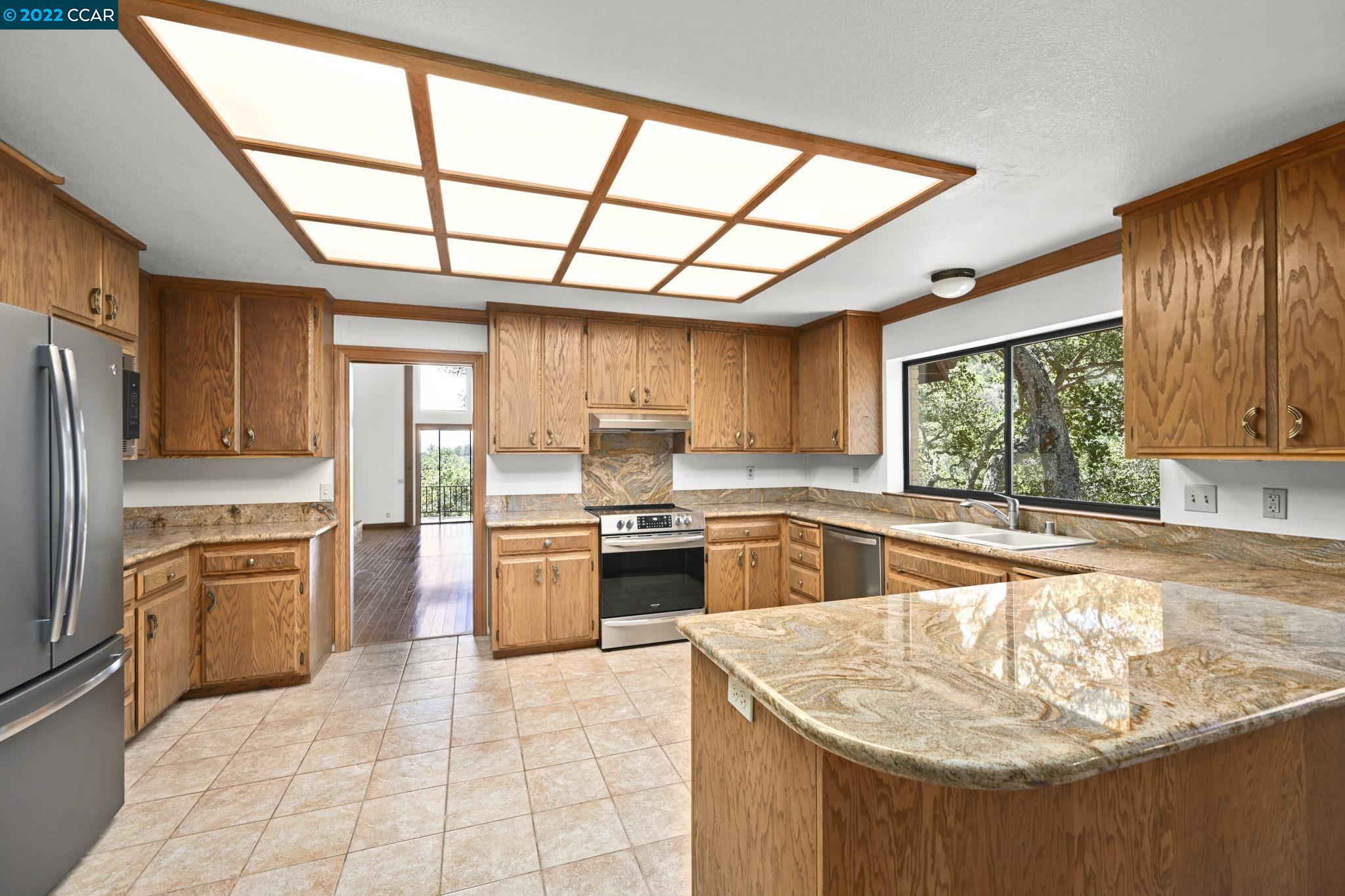 Detail Gallery Image 14 of 60 For 5433 Alhambra Valley Rd, Martinez,  CA 94553 - 6 Beds | 4 Baths