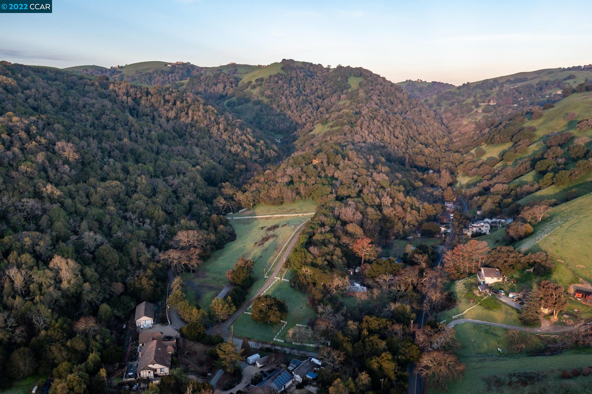 Detail Gallery Image 16 of 60 For 5433 Alhambra Valley Rd, Martinez,  CA 94553 - 6 Beds | 4 Baths