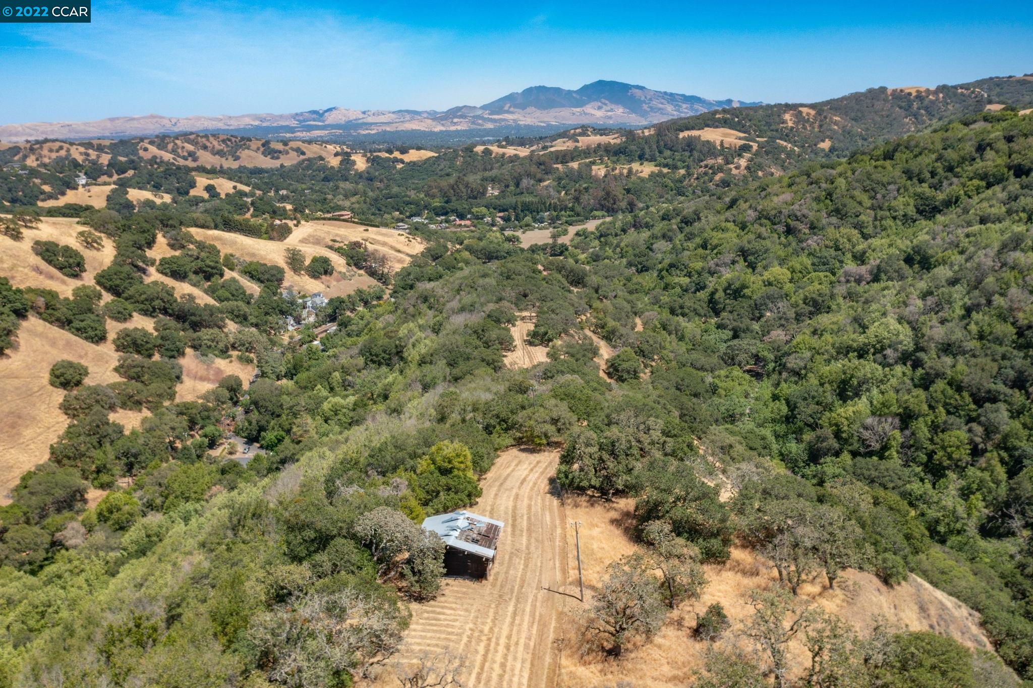 Detail Gallery Image 17 of 60 For 5433 Alhambra Valley Rd, Martinez,  CA 94553 - 6 Beds | 4 Baths