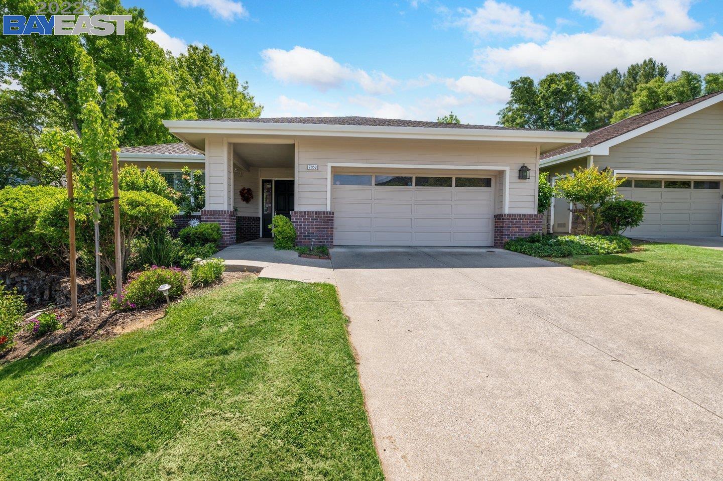 Detail Gallery Image 1 of 1 For 7950 Riviera Ct, Pleasanton,  CA 94588 - 3 Beds | 2/1 Baths