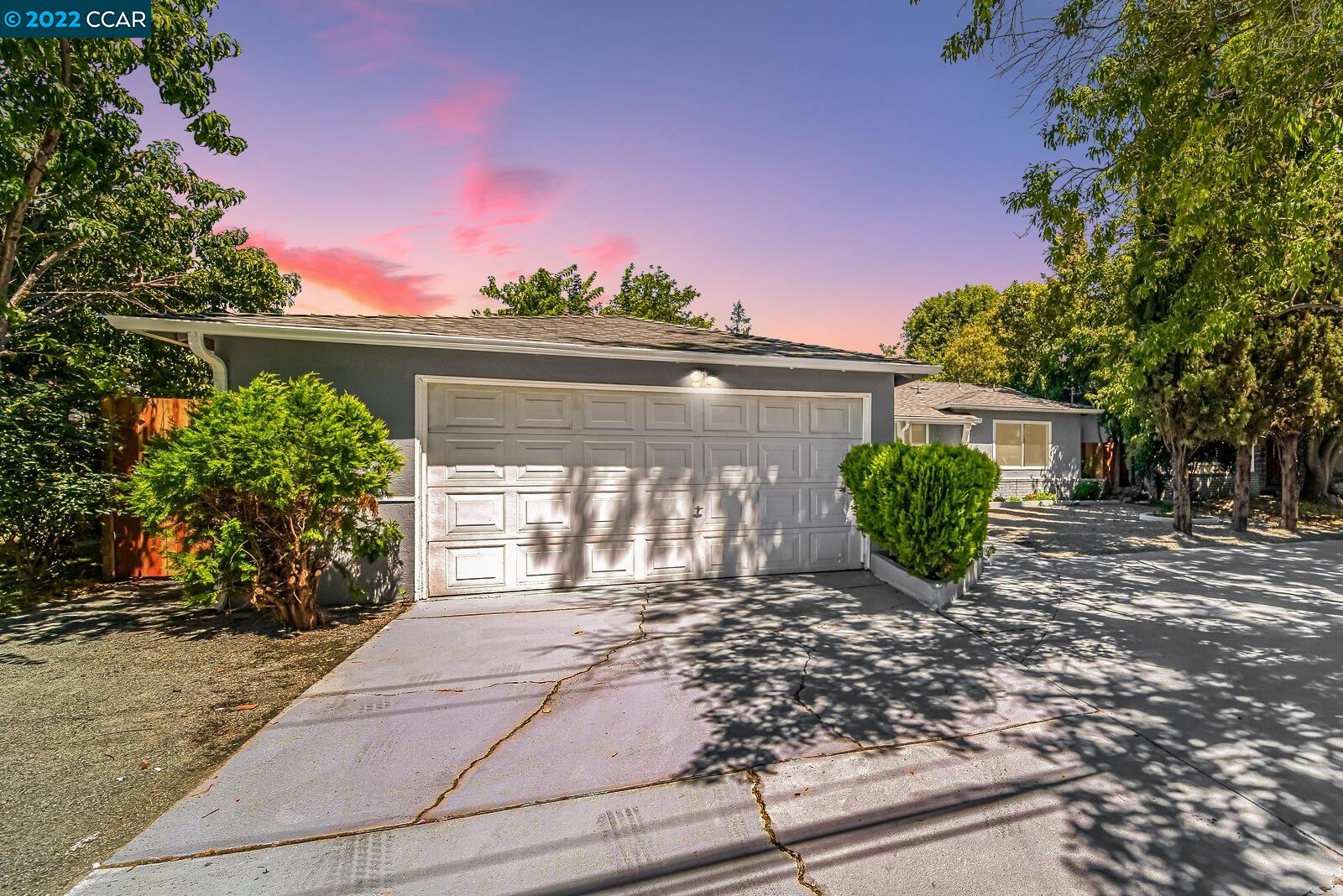 Detail Gallery Image 1 of 1 For 1611 Nicholas Dr, Concord,  CA 94520 - 3 Beds | 2 Baths