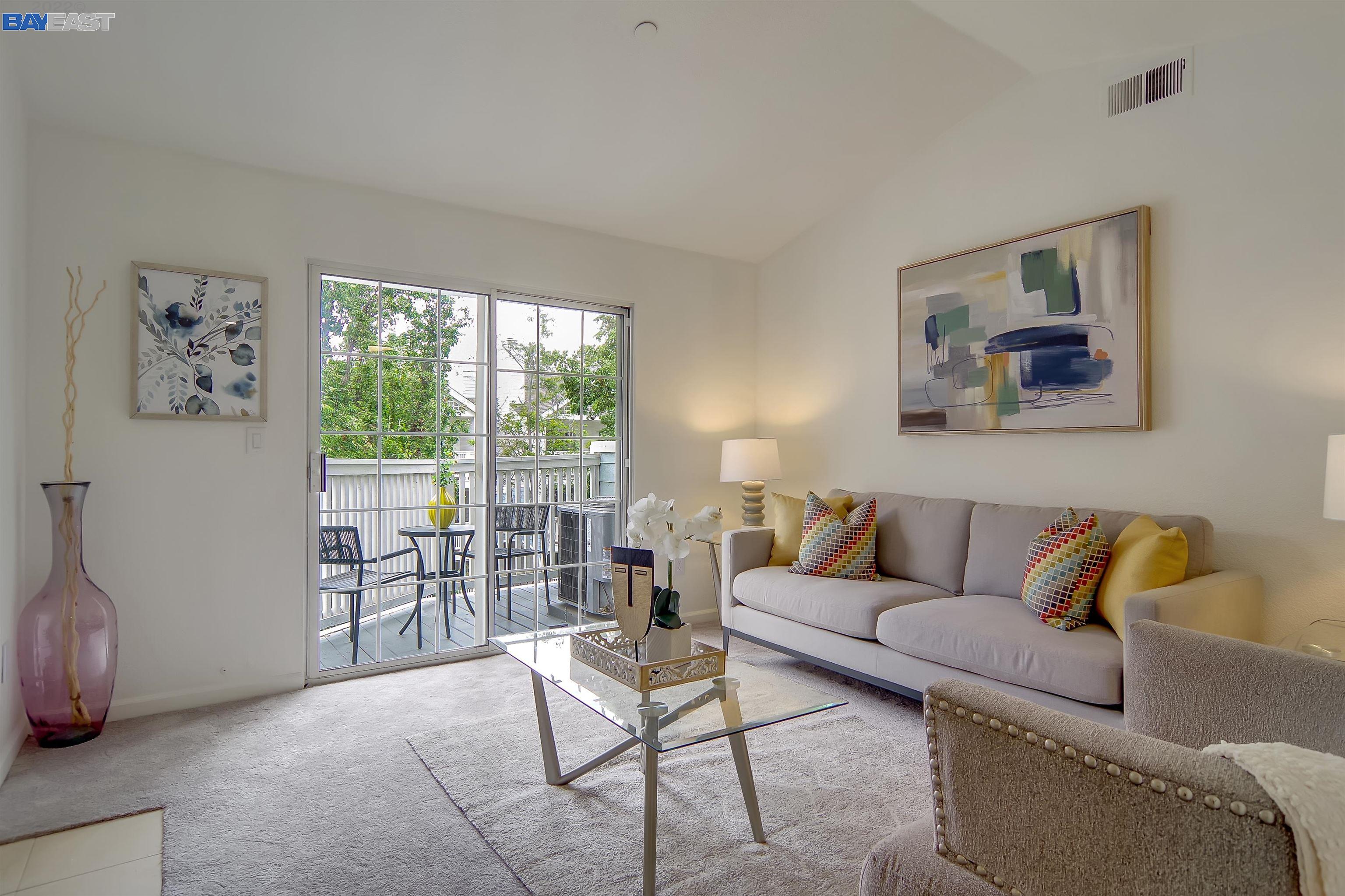 Detail Gallery Image 1 of 1 For 606 Arcadia Terrace #301,  Sunnyvale,  CA 94085 - 3 Beds | 2 Baths