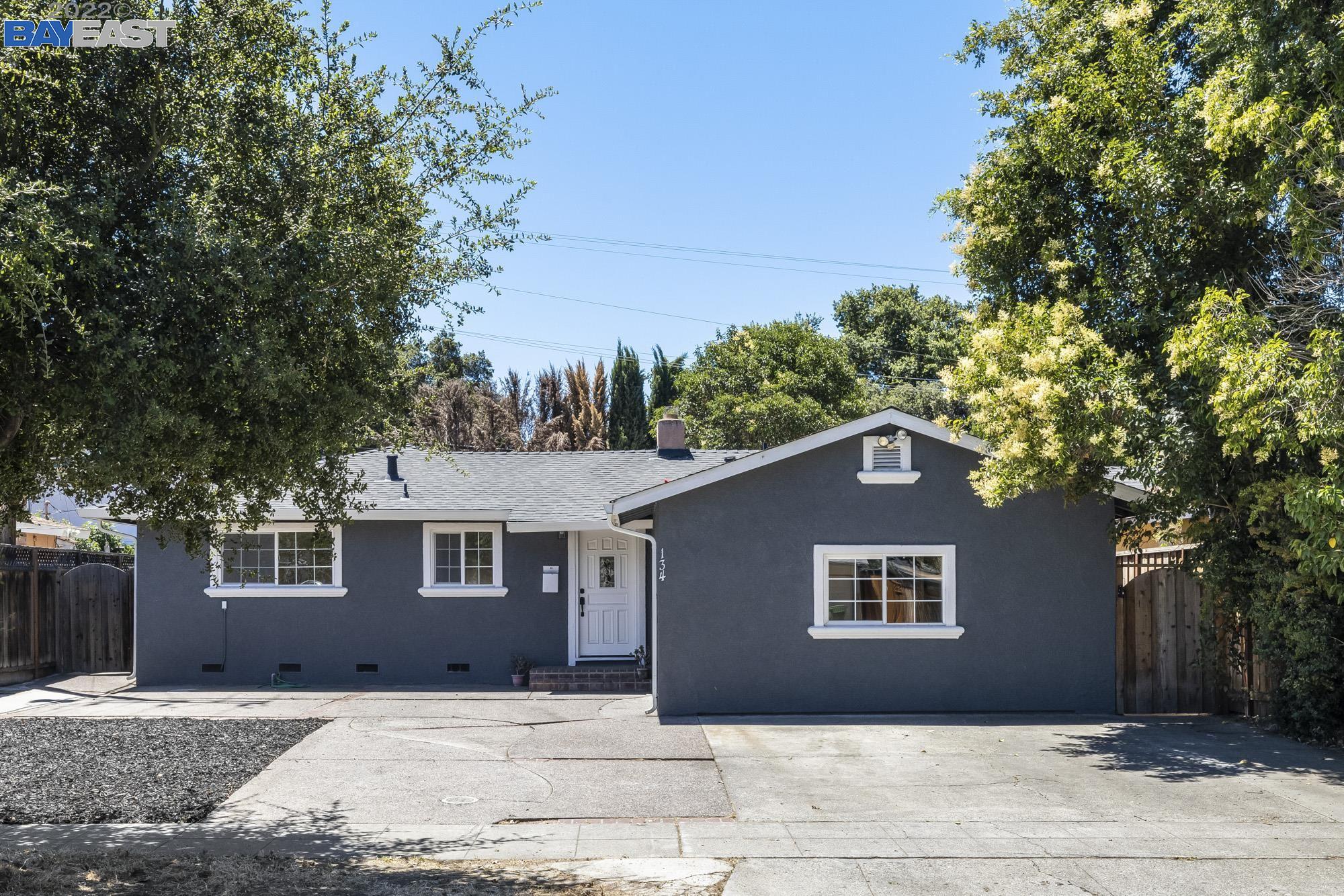 Detail Gallery Image 1 of 1 For 134 Azucar Ave, San Jose,  CA 95111 - 4 Beds | 4 Baths