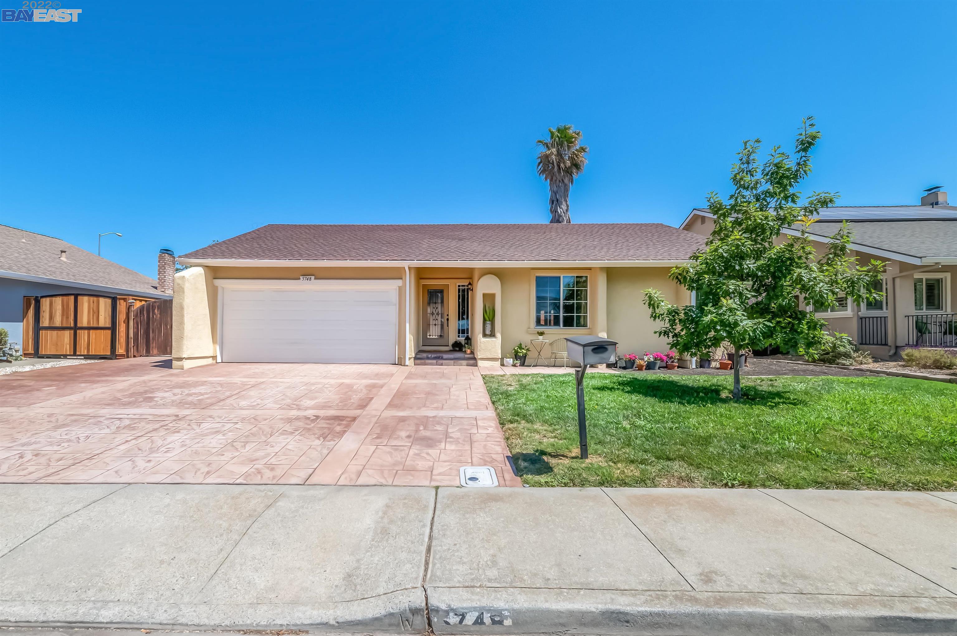 Detail Gallery Image 1 of 1 For 5748 Haggin Oaks Ave, Livermore,  CA 94551 - 3 Beds | 2 Baths