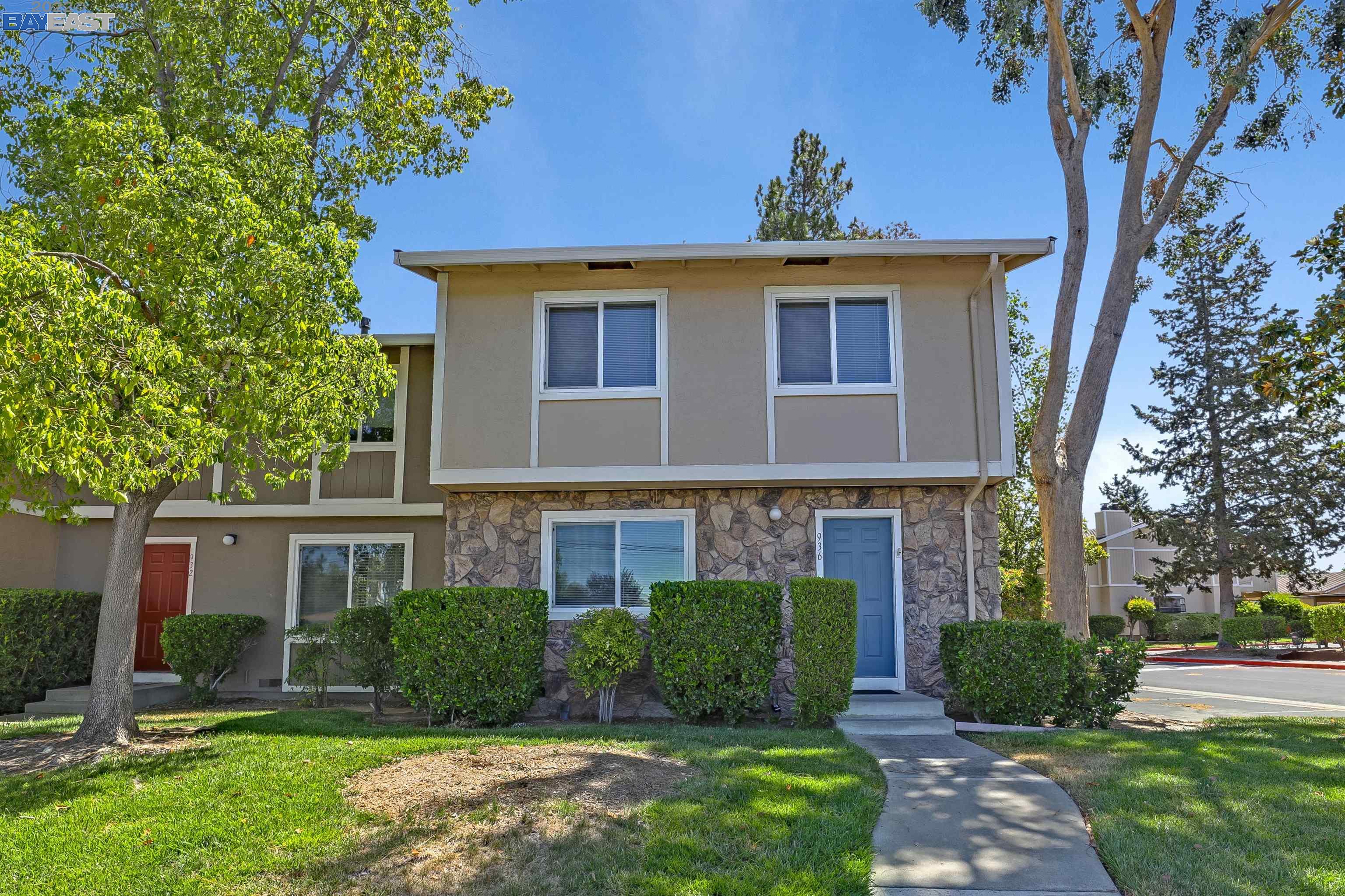 Detail Gallery Image 1 of 1 For 936 Dolores St, Livermore,  CA 94550 - 4 Beds | 2/1 Baths