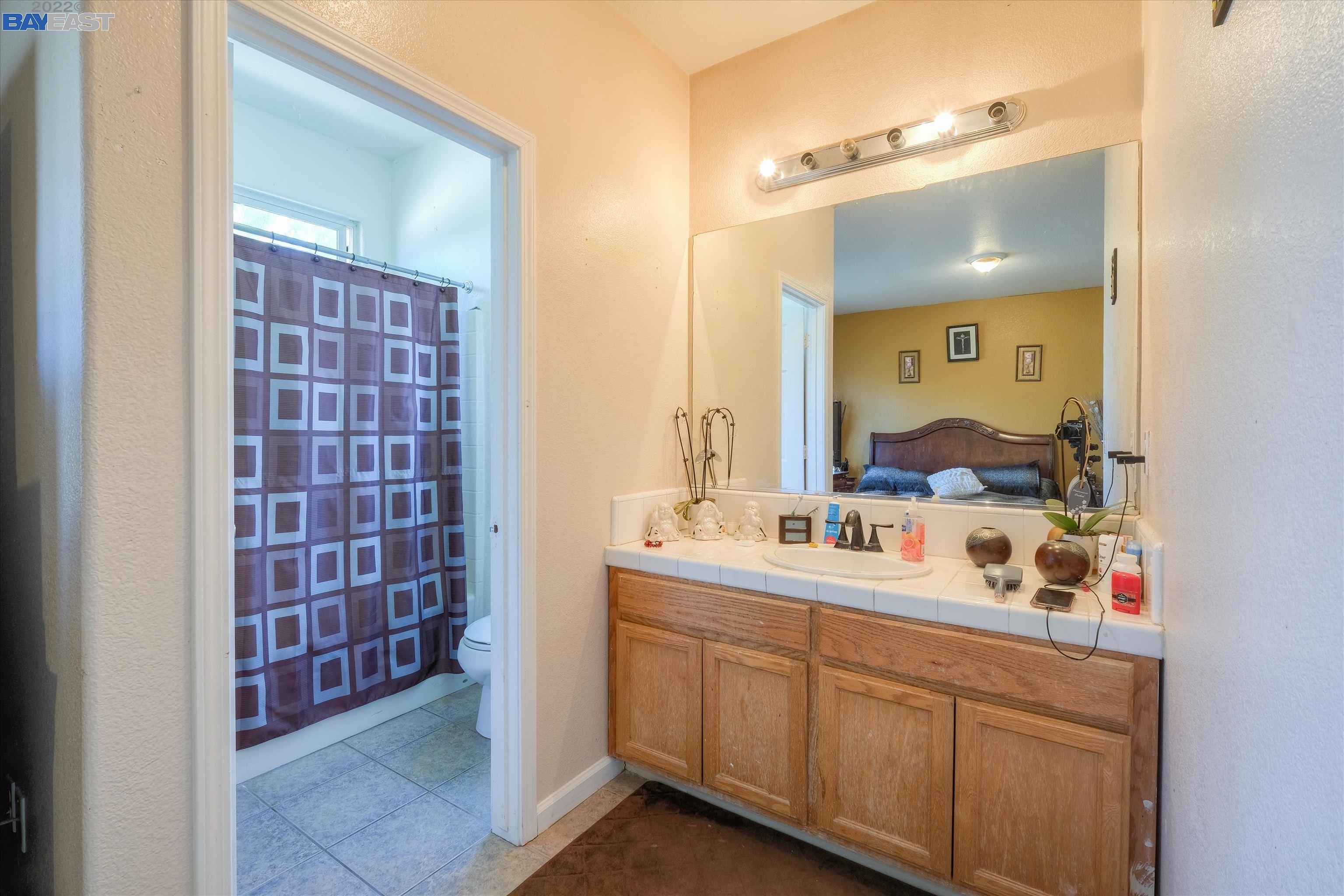 Detail Gallery Image 23 of 30 For 1883 Amberwood Ln, Turlock,  CA 95380 - 4 Beds | 2/1 Baths