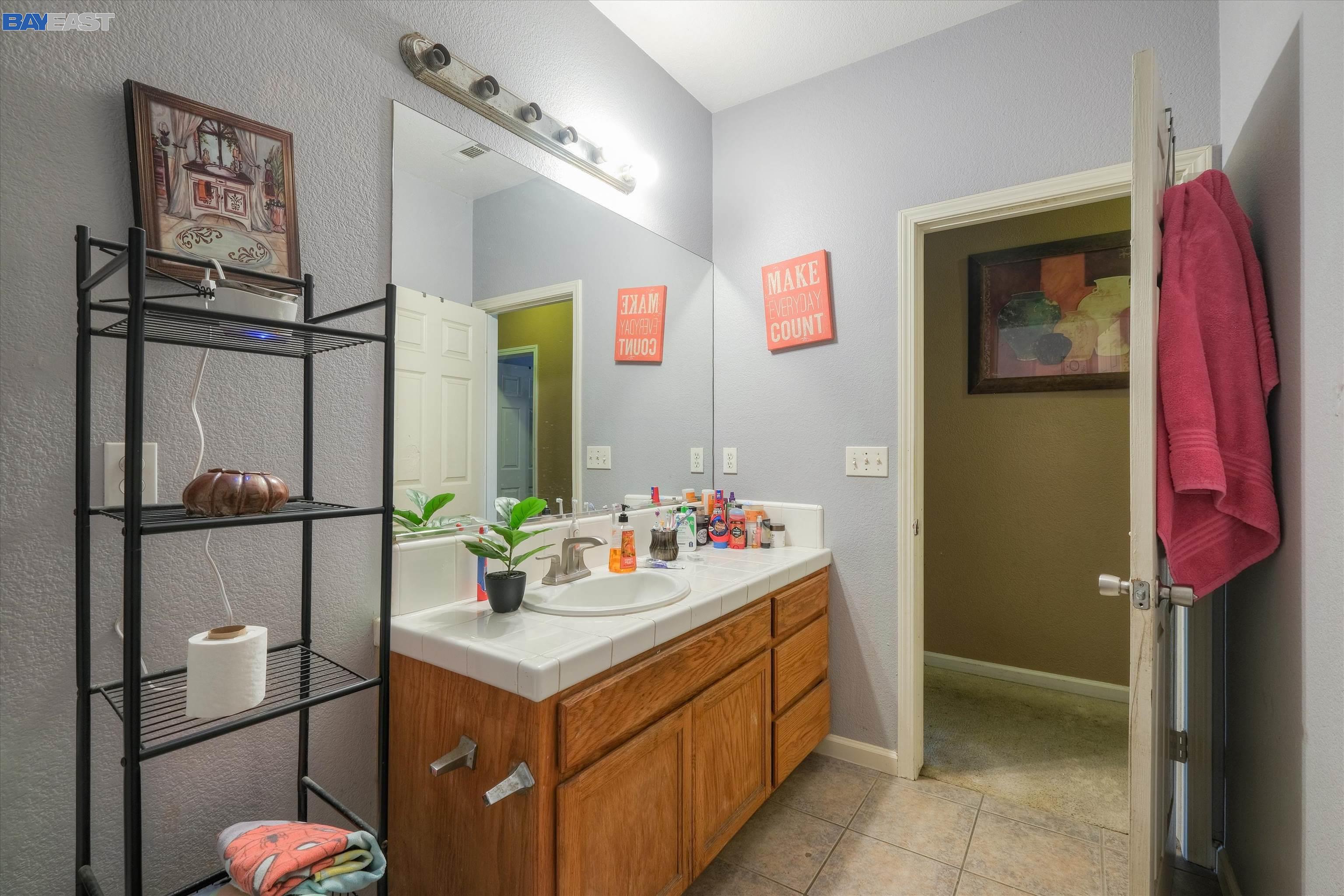 Detail Gallery Image 26 of 30 For 1883 Amberwood Ln, Turlock,  CA 95380 - 4 Beds | 2/1 Baths