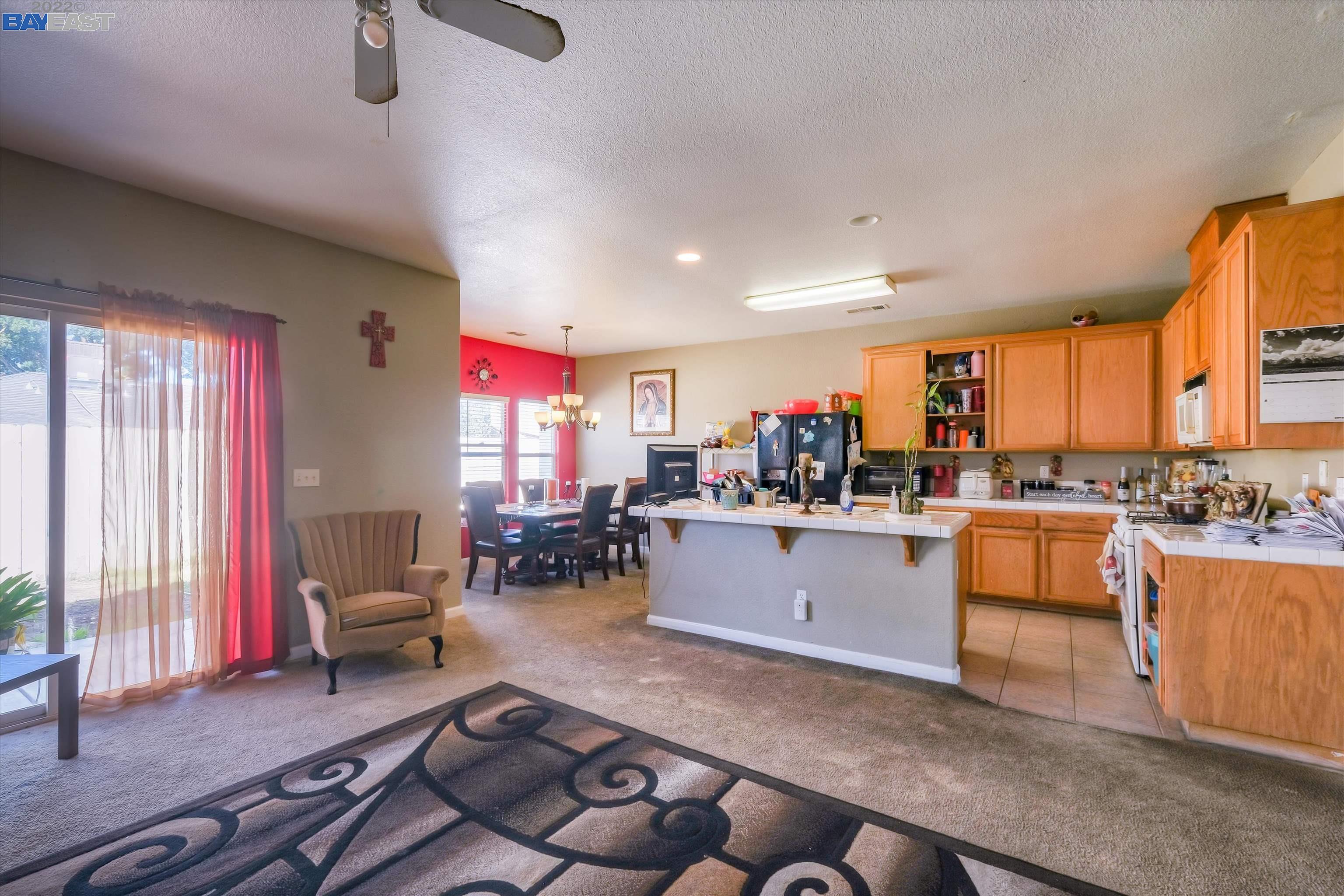 Detail Gallery Image 10 of 30 For 1883 Amberwood Ln, Turlock,  CA 95380 - 4 Beds | 2/1 Baths