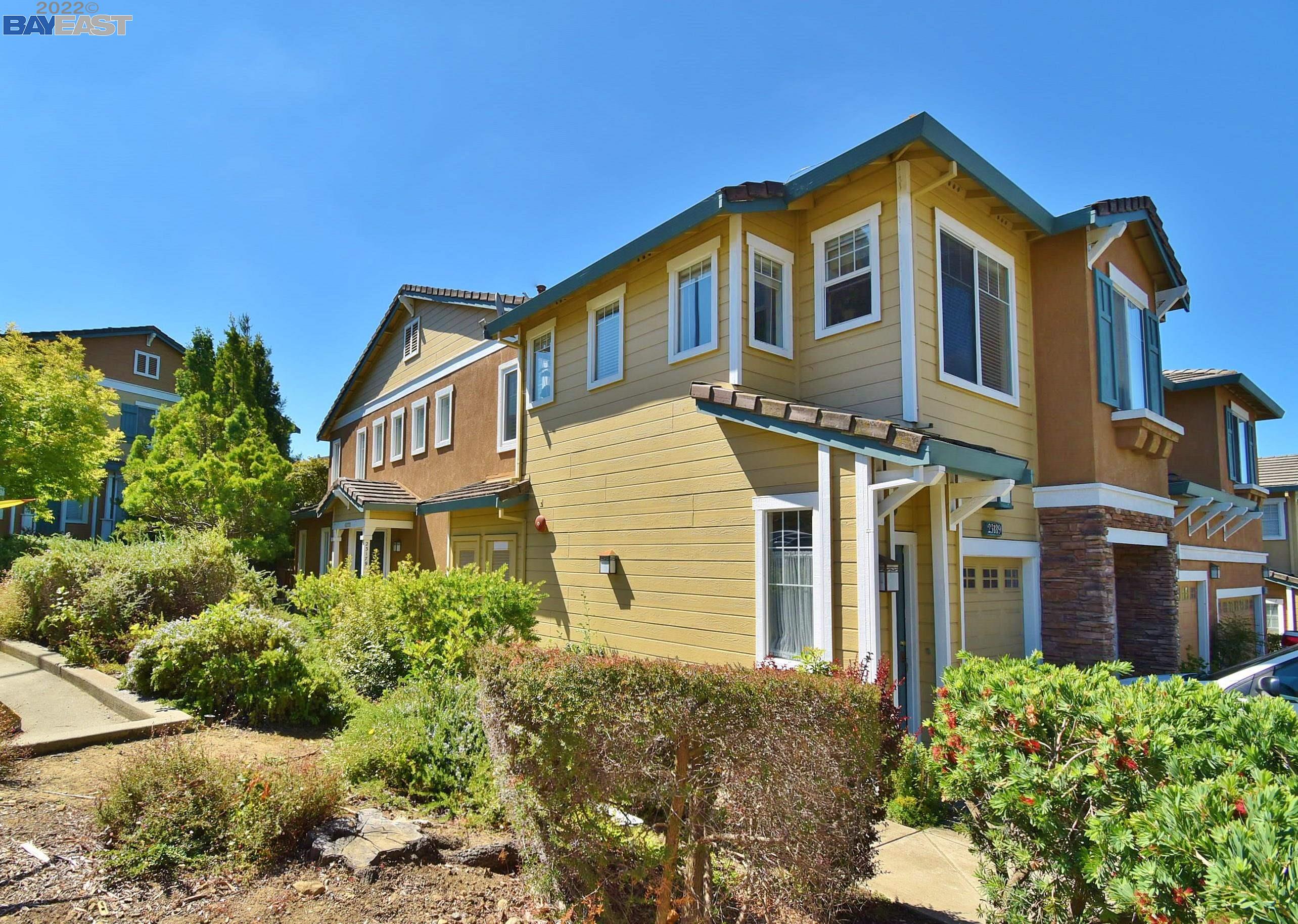 Detail Gallery Image 1 of 1 For 23179 Canyon Terrace Dr, Castro Valley,  CA 94552 - 4 Beds | 3 Baths