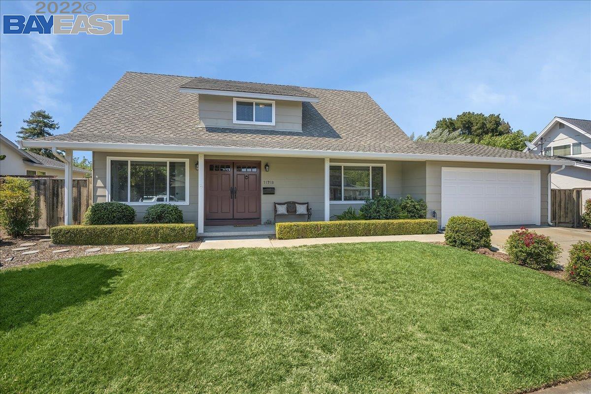 Detail Gallery Image 1 of 1 For 11718 Ladera Dr, Dublin,  CA 94568 - 5 Beds | 2/1 Baths