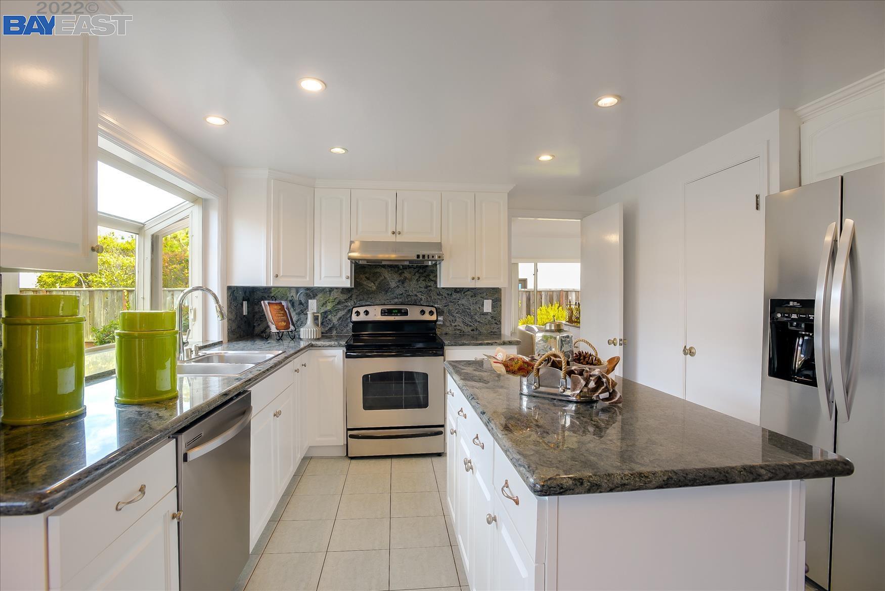 330 Tampa Ct, Foster City, CA 94404 4 Beds 2/1 Baths (Expired