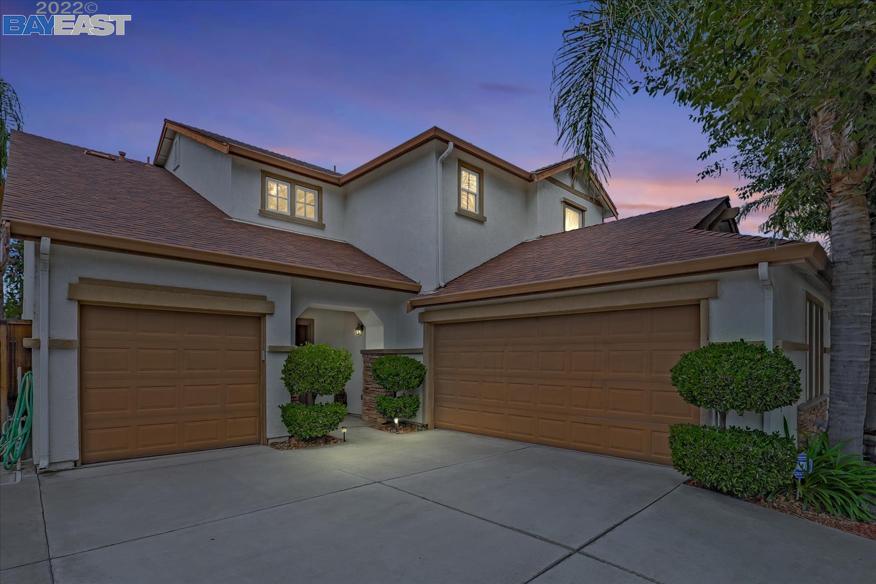 Detail Gallery Image 1 of 44 For 1857 Crater Pl, Tracy,  CA 95304 - 4 Beds | 2/1 Baths