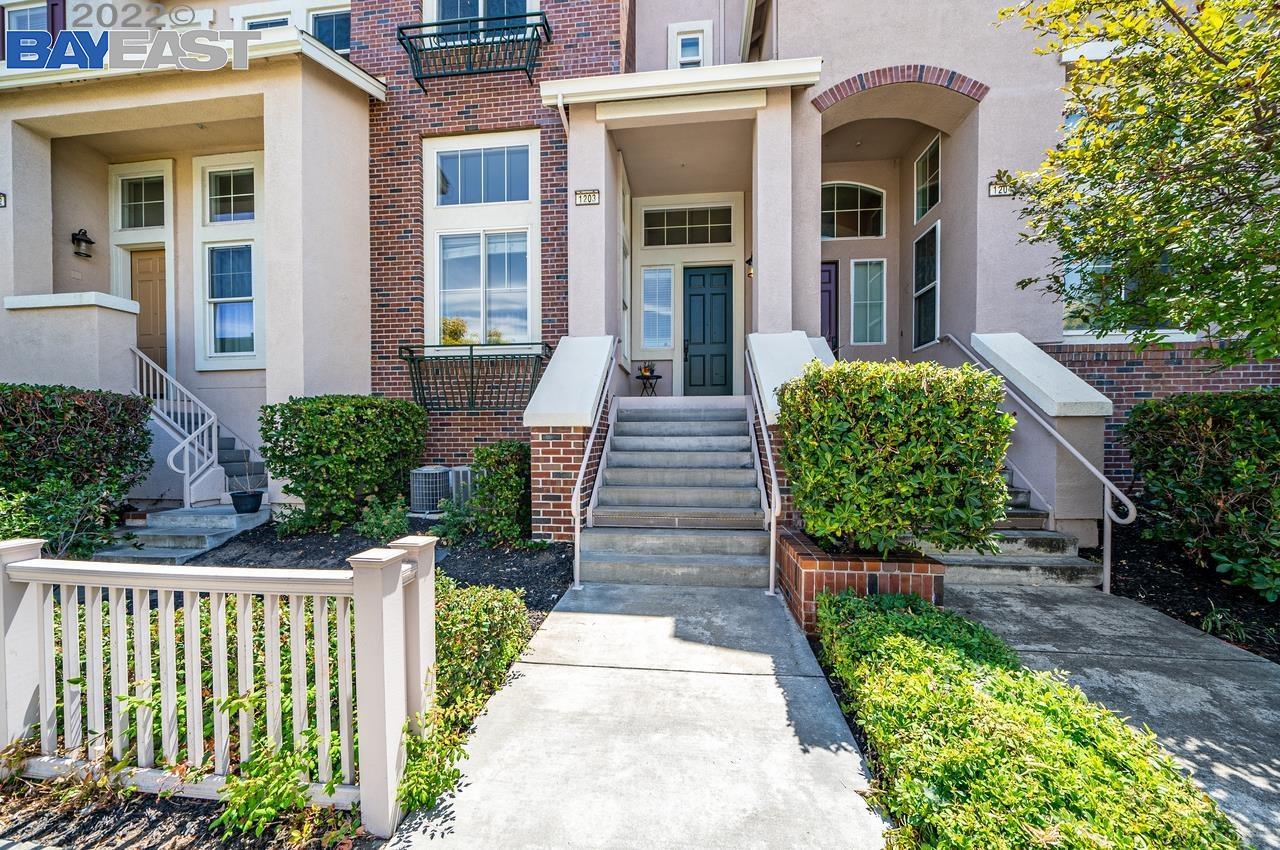 Detail Gallery Image 1 of 1 For 2985 1st St #1203,  Livermore,  CA 94550 - 2 Beds | 2/1 Baths