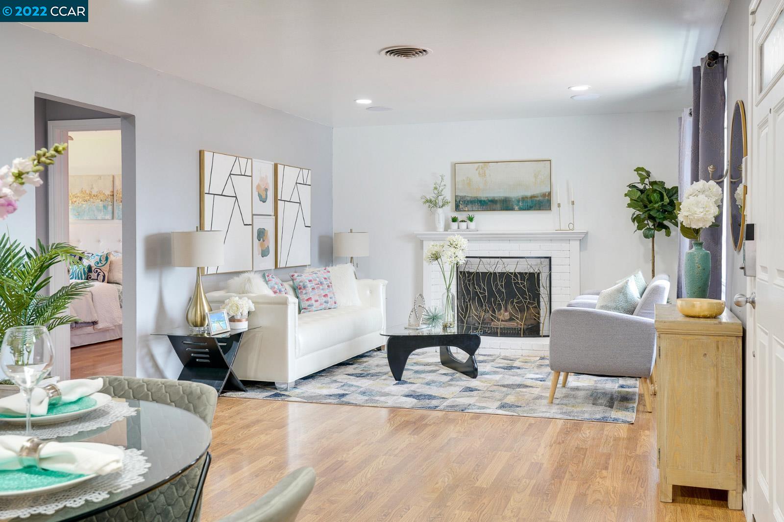 Detail Gallery Image 1 of 1 For 21990 Thelma St, Hayward,  CA 94541 - 3 Beds | 2 Baths