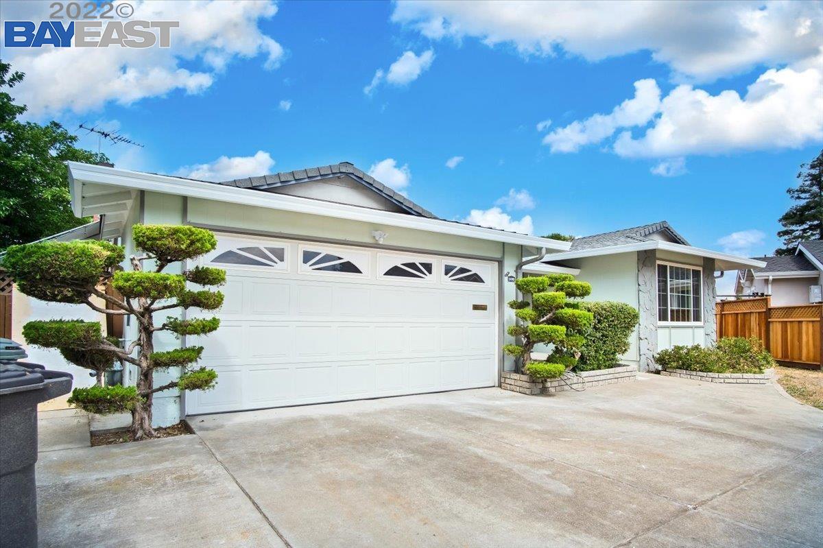 Detail Gallery Image 1 of 1 For 2490 Baltusrol Court, Union City,  CA 94587 - 4 Beds | 2 Baths