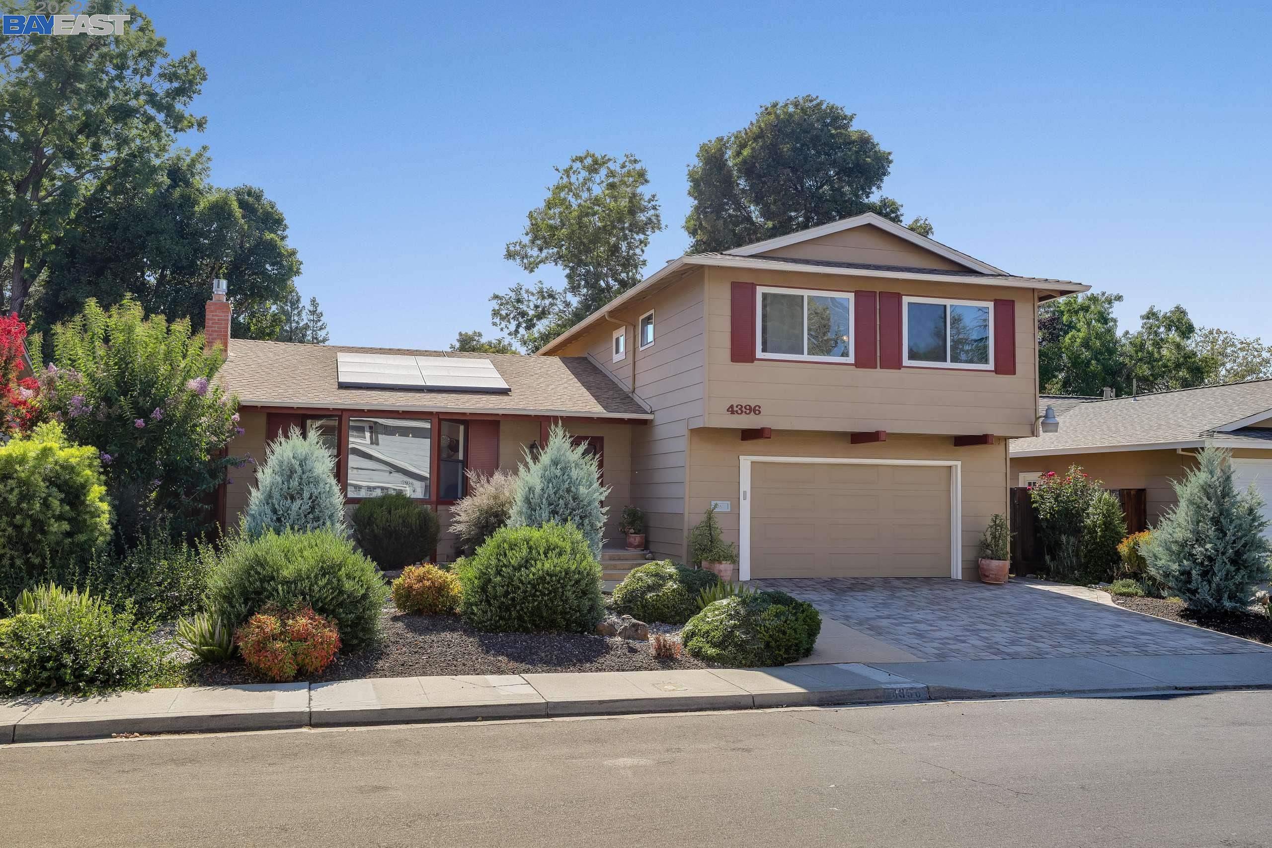 Detail Gallery Image 1 of 1 For 4396 Clovewood Ln, Pleasanton,  CA 94588 - 4 Beds | 2/1 Baths