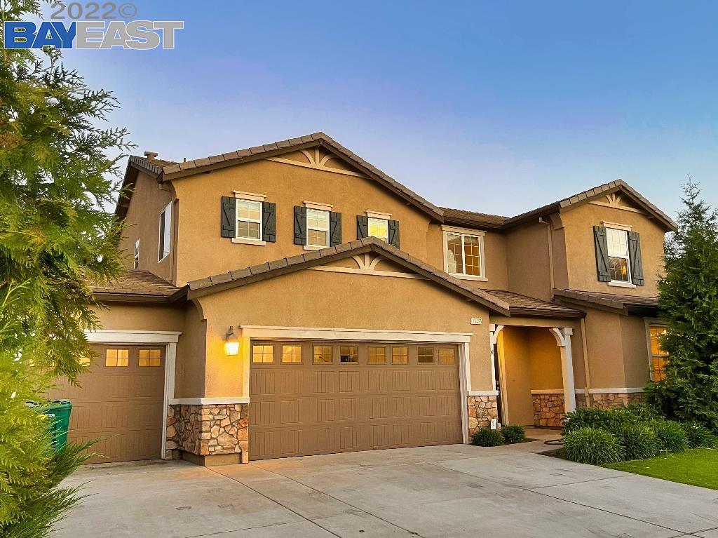 Detail Gallery Image 1 of 1 For 10425 Petty Ln, Stockton,  CA 95212 - 5 Beds | 2/1 Baths