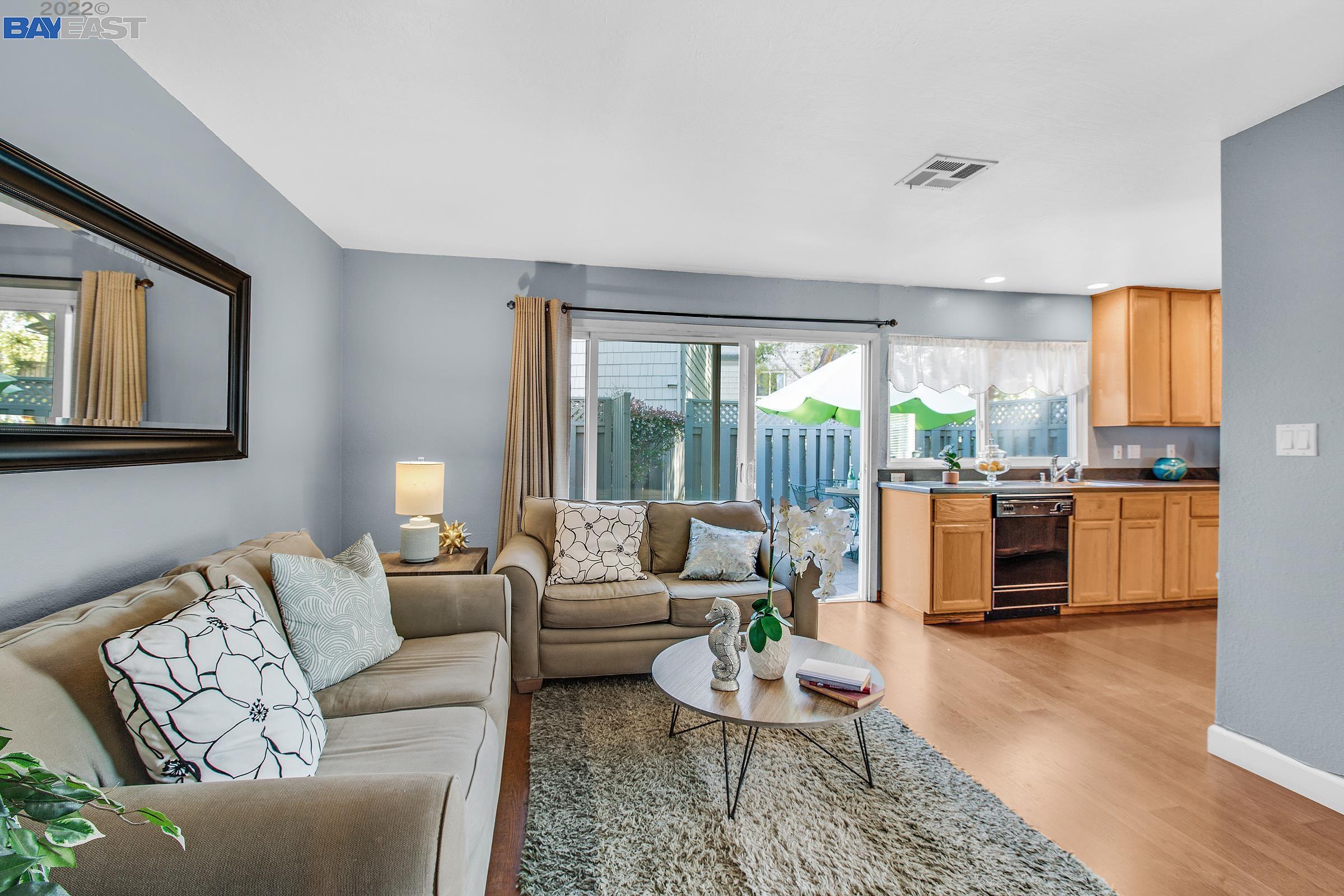 Detail Gallery Image 1 of 1 For 819 Magellan Ln, Foster City,  CA 94404 - 3 Beds | 2/1 Baths