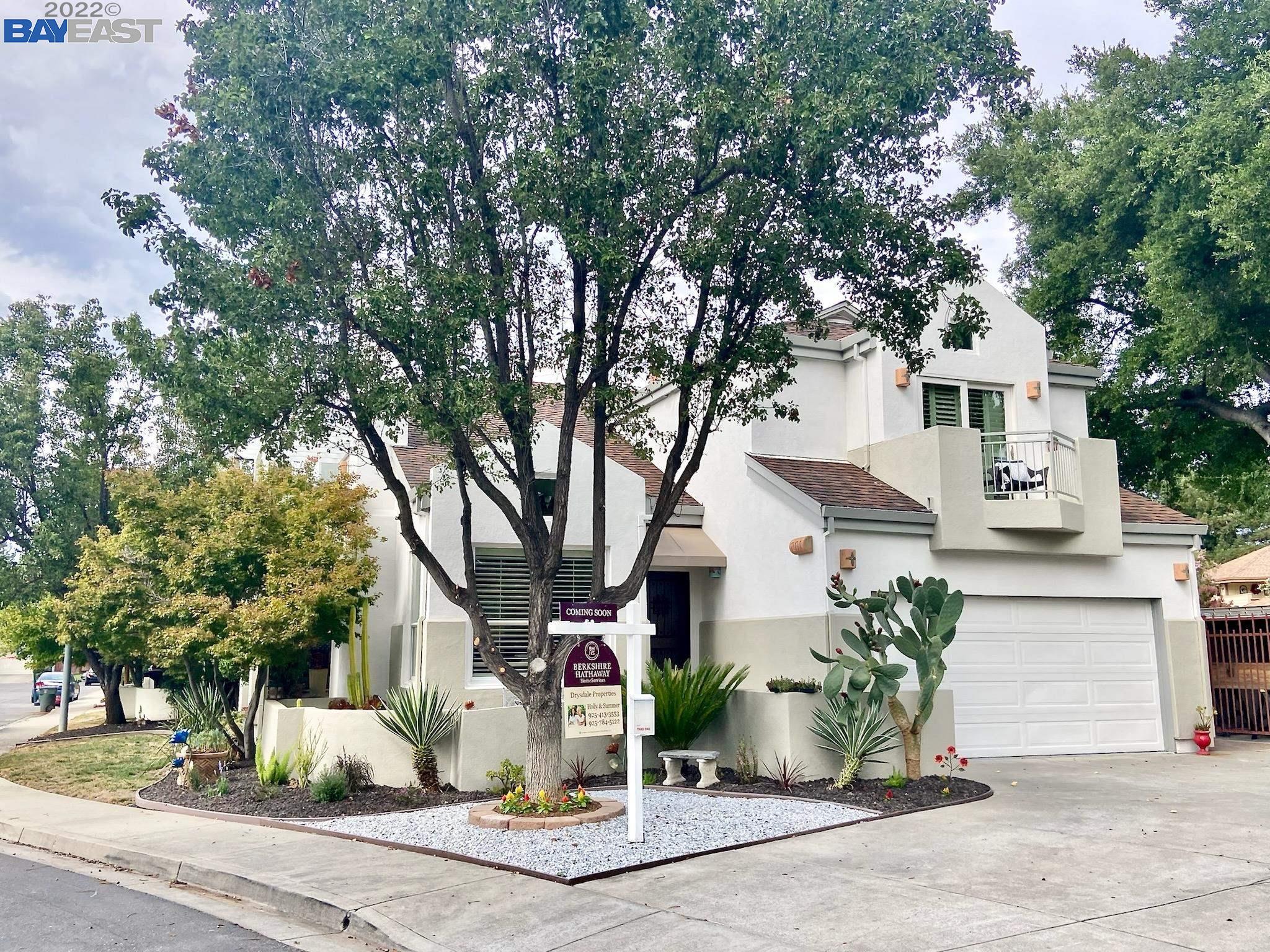 Detail Gallery Image 1 of 1 For 201 Del Valle Court, Pleasanton,  CA 94566 - 3 Beds | 2/1 Baths