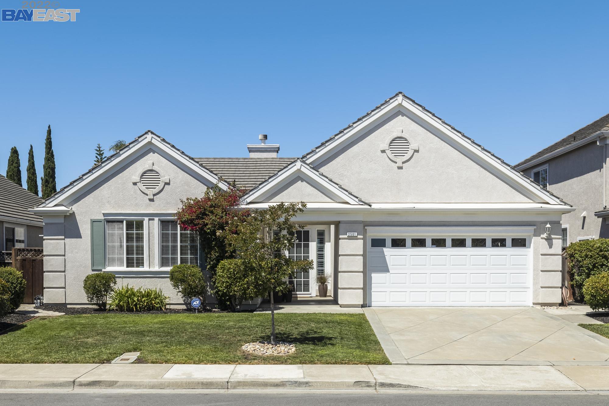 Detail Gallery Image 1 of 1 For 2501 Heritage Way, Union City,  CA 94587 - 4 Beds | 2 Baths