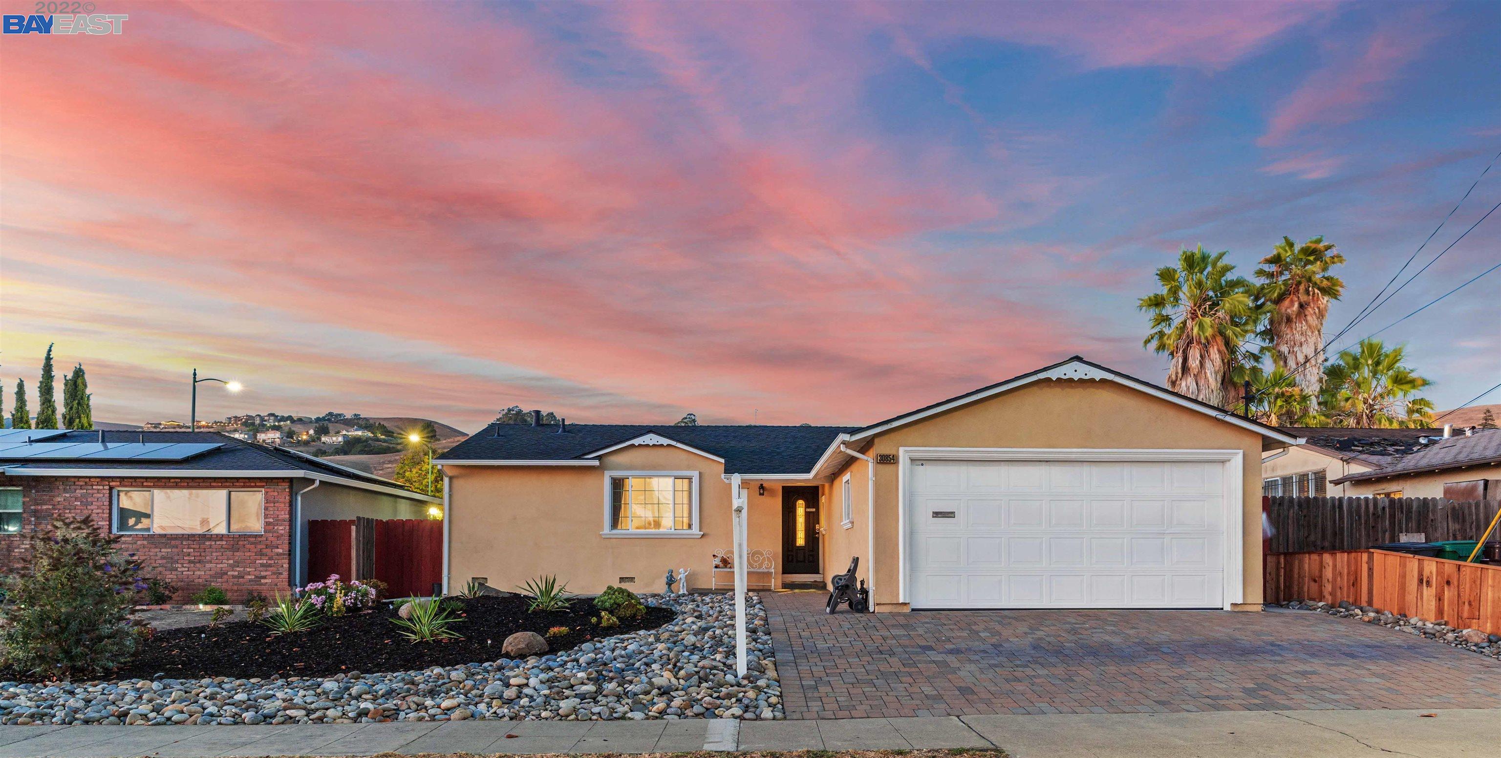 Detail Gallery Image 1 of 1 For 30854 Prestwick Ave, Hayward,  CA 94544 - 3 Beds | 2 Baths