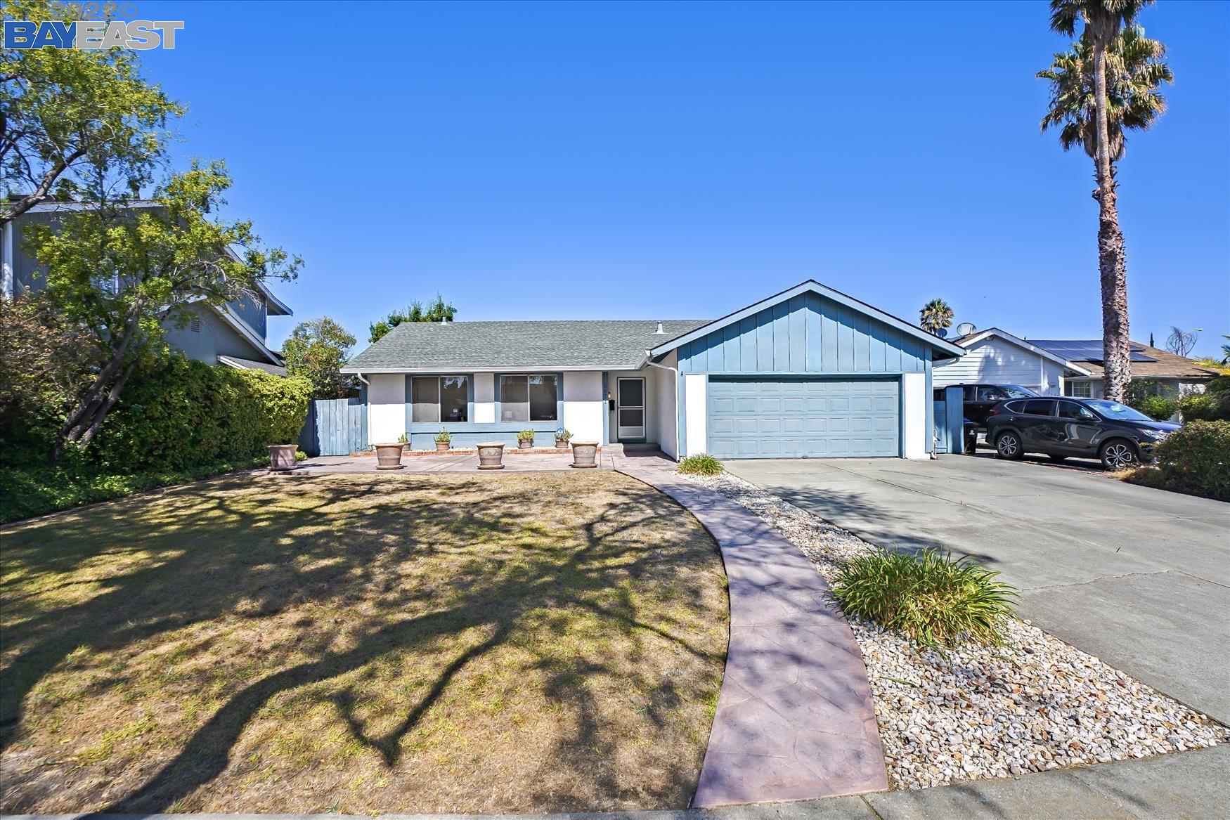 Detail Gallery Image 1 of 1 For 5671 Camass Ct, Newark,  CA 94560 - 4 Beds | 2 Baths