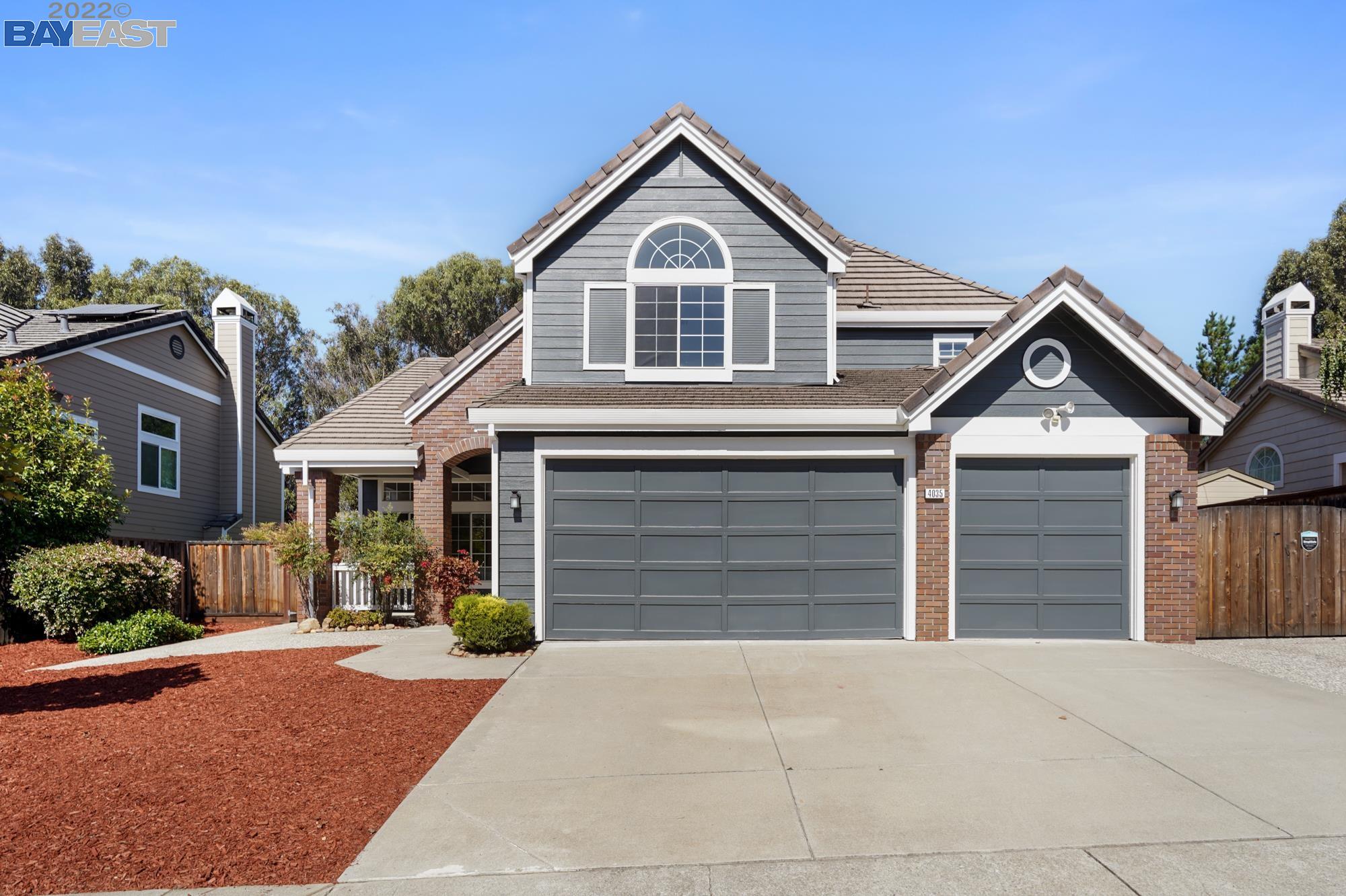 Detail Gallery Image 1 of 1 For 4035 Woodstock Rd, Hayward,  CA 94542 - 4 Beds | 3 Baths