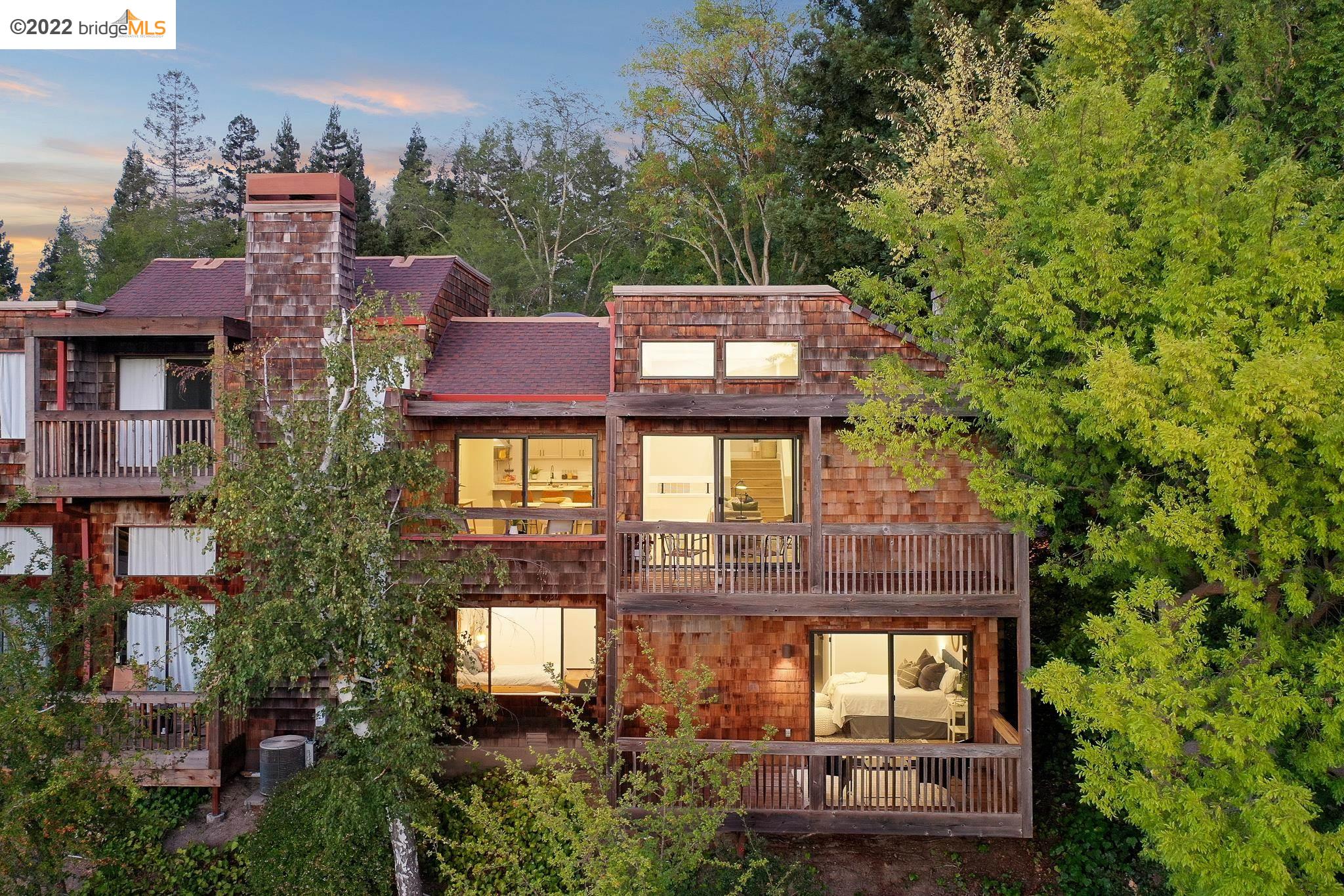 Detail Gallery Image 1 of 1 For 523 Monarch Ridge Dr, Walnut Creek,  CA 94597 - 3 Beds | 3 Baths