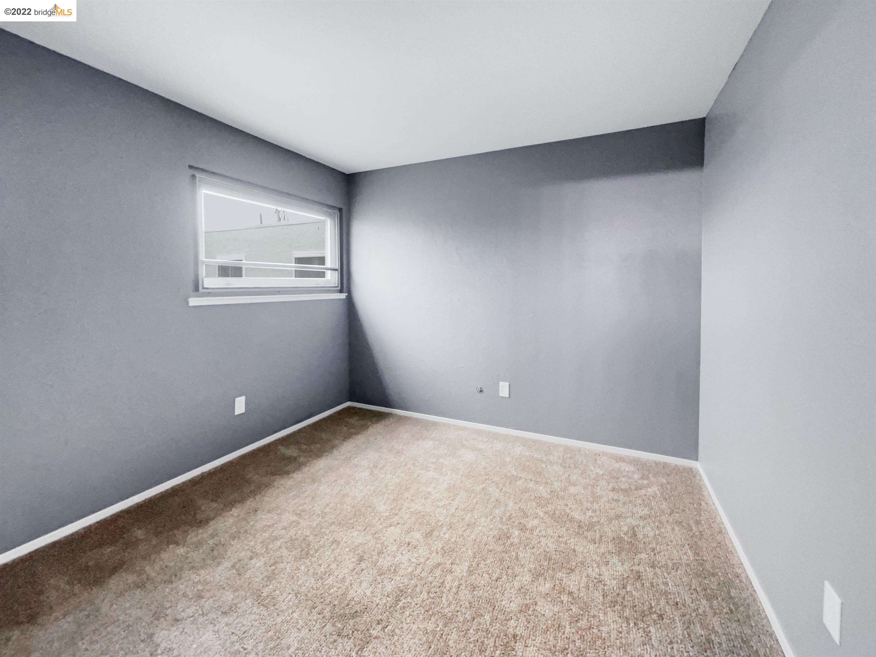 Detail Gallery Image 13 of 16 For 209 Dennis Dr, Daly City,  CA 94015 - 3 Beds | 2 Baths