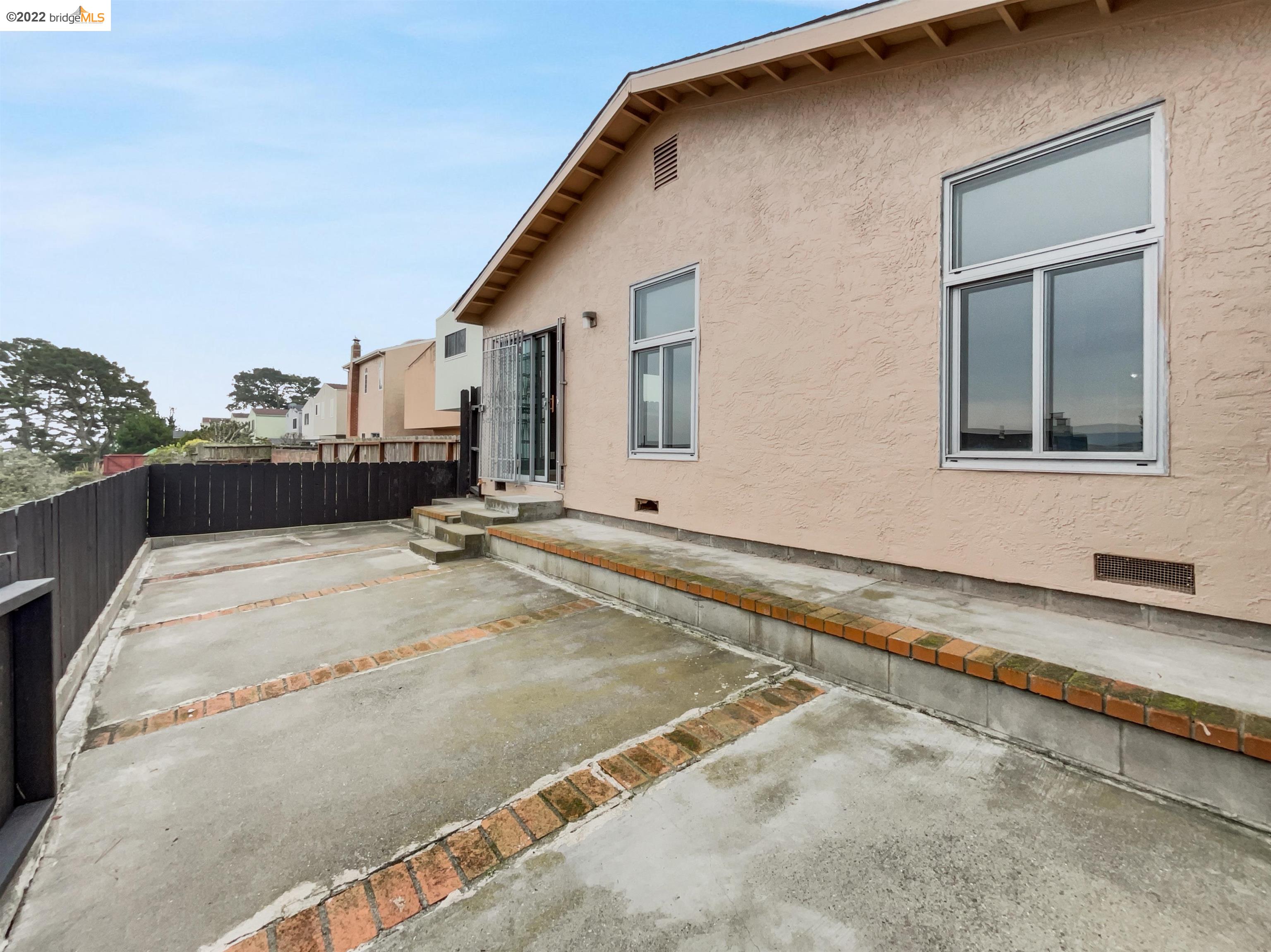 Detail Gallery Image 16 of 16 For 209 Dennis Dr, Daly City,  CA 94015 - 3 Beds | 2 Baths