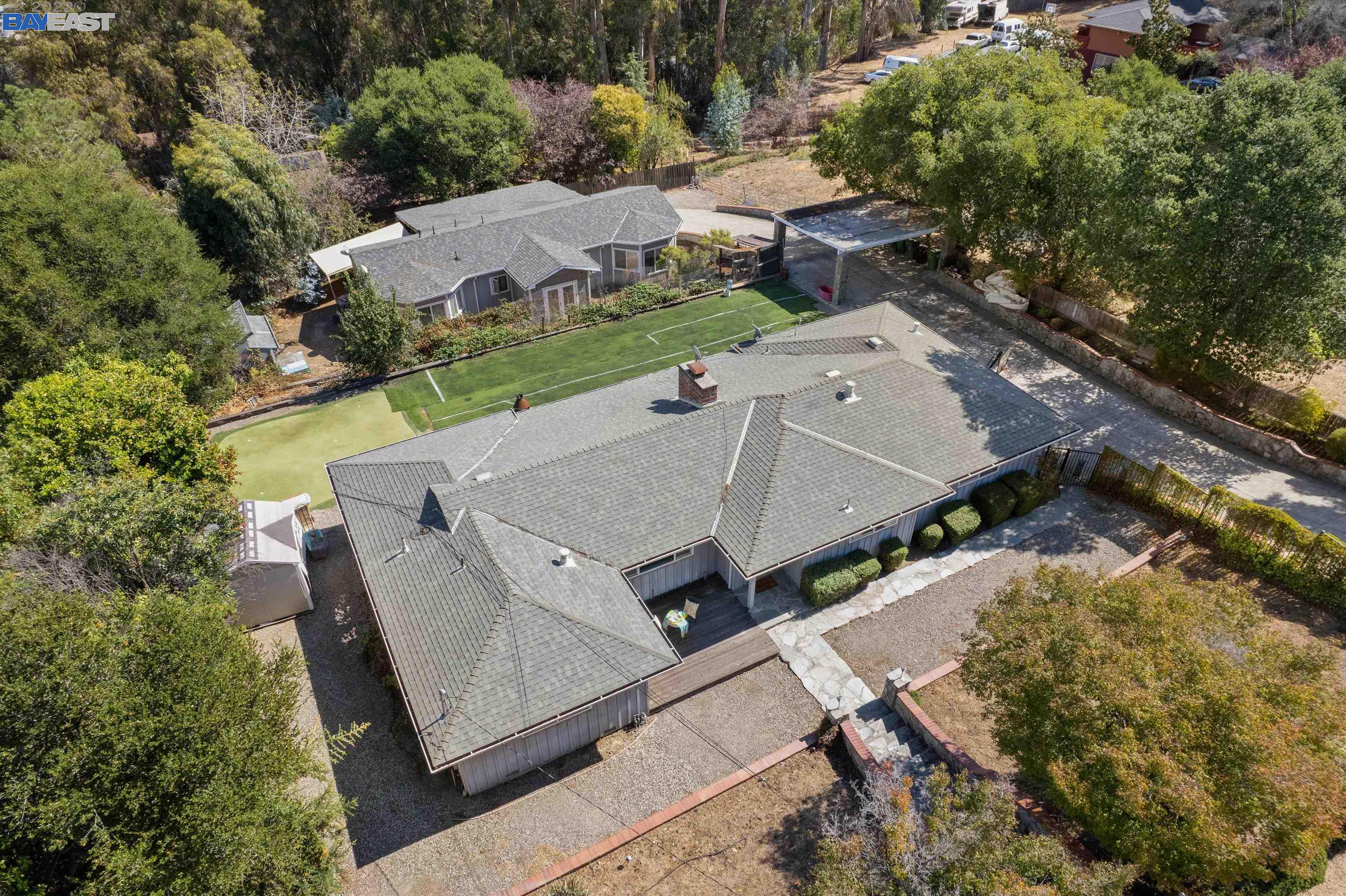 Detail Gallery Image 1 of 1 For 11160 Elvessa St, Oakland,  CA 94605 - 4 Beds | 2/2 Baths