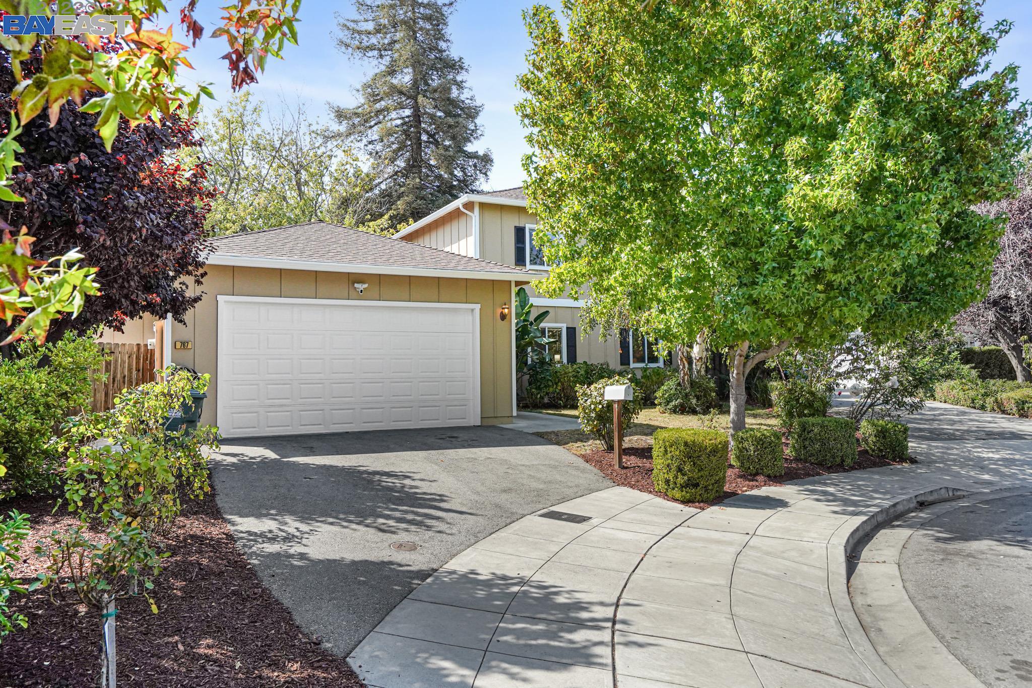 Detail Gallery Image 1 of 1 For 767 Carole Ct, East Palo Alto,  CA 94303 - 5 Beds | 2/1 Baths