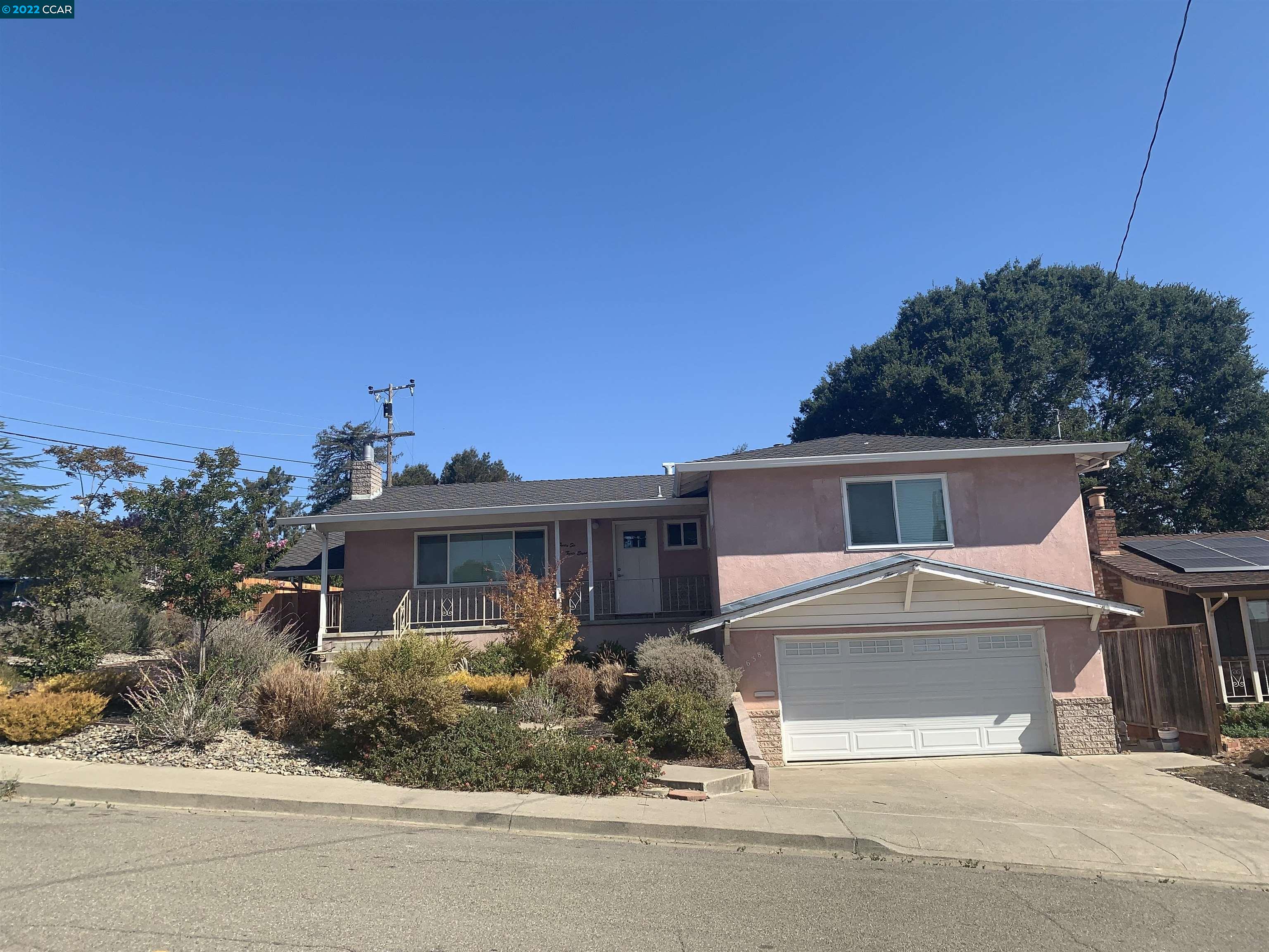 Detail Gallery Image 1 of 1 For 4638 Lockridge Way, Castro Valley,  CA 94546 - 4 Beds | 2/1 Baths