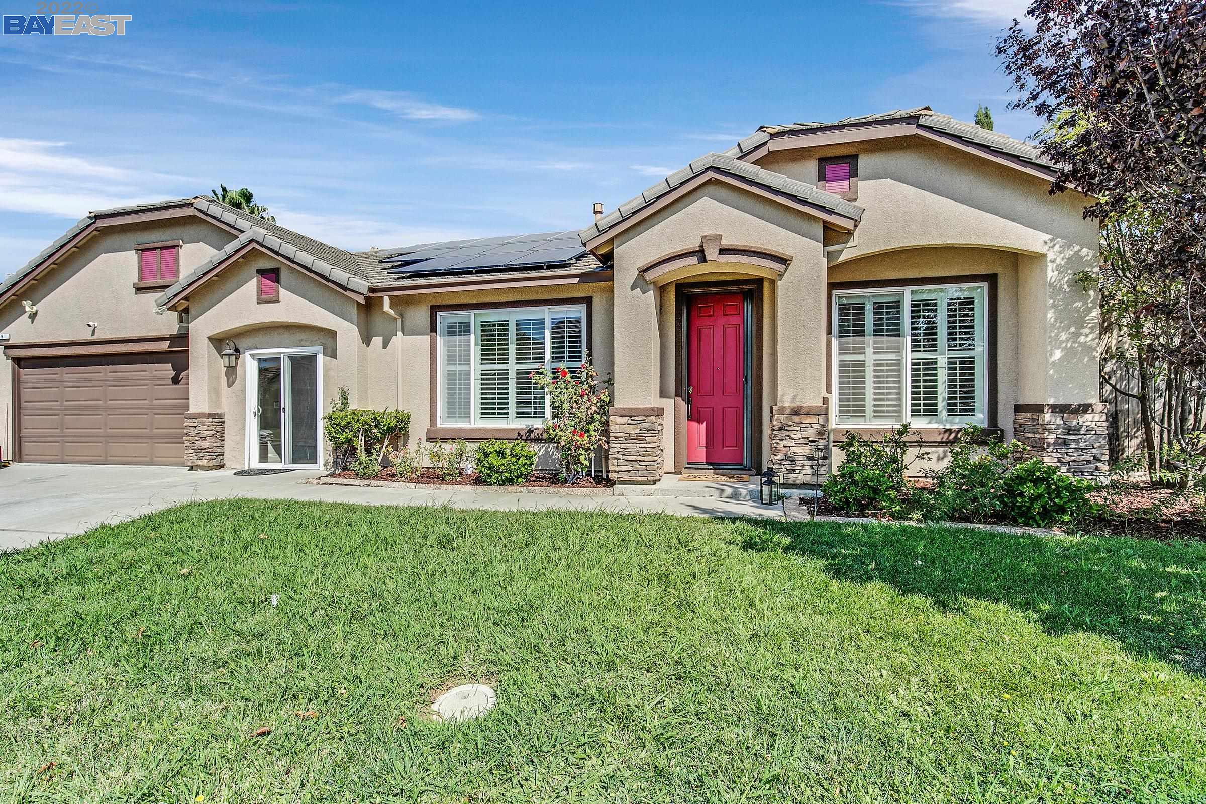 Detail Gallery Image 1 of 1 For 9 Mill Springs Ct, Pittsburg,  CA 94565 - 4 Beds | 2 Baths