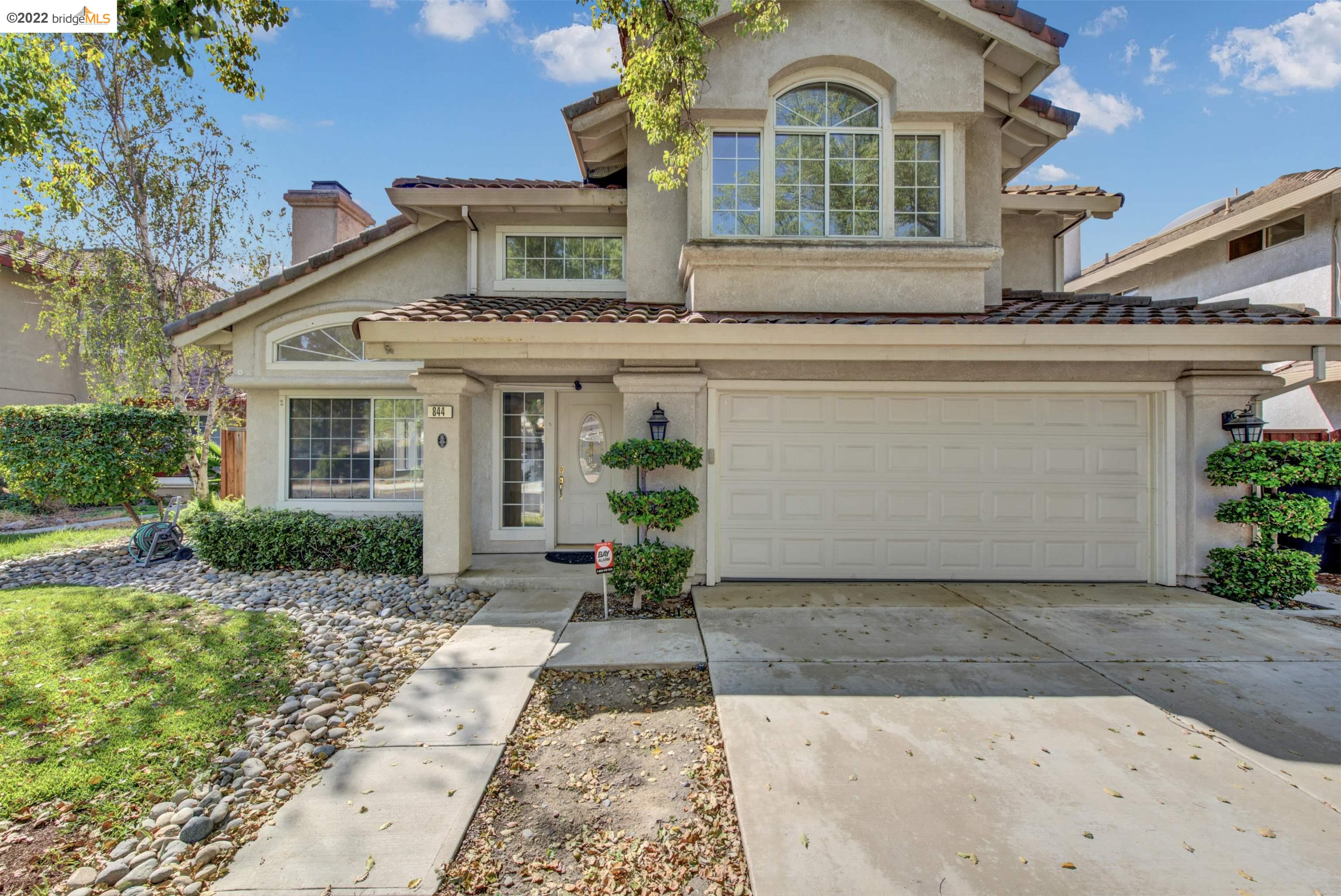 Detail Gallery Image 1 of 60 For 844 Christy Ct, Tracy,  CA 95376 - 3 Beds | 2/1 Baths