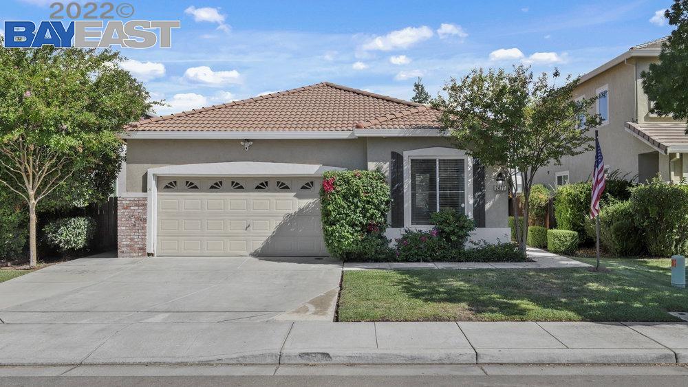 Detail Gallery Image 1 of 1 For 2477 Veneto Ln, Tracy,  CA 95377 - 3 Beds | 2 Baths