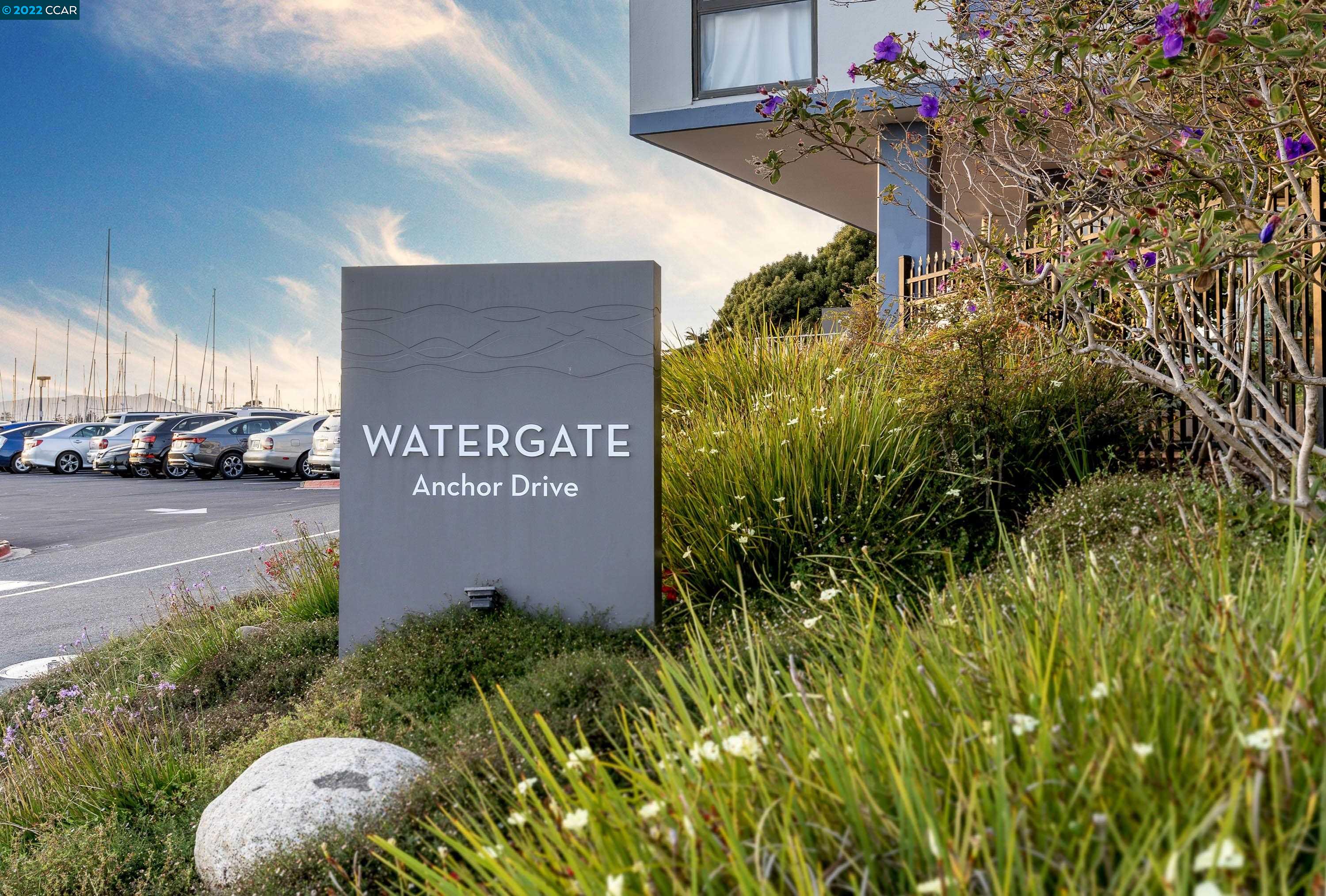 Detail Gallery Image 1 of 1 For 4 Anchor Dr #F423,  Emeryville,  CA 94608 - 1 Beds | 1 Baths