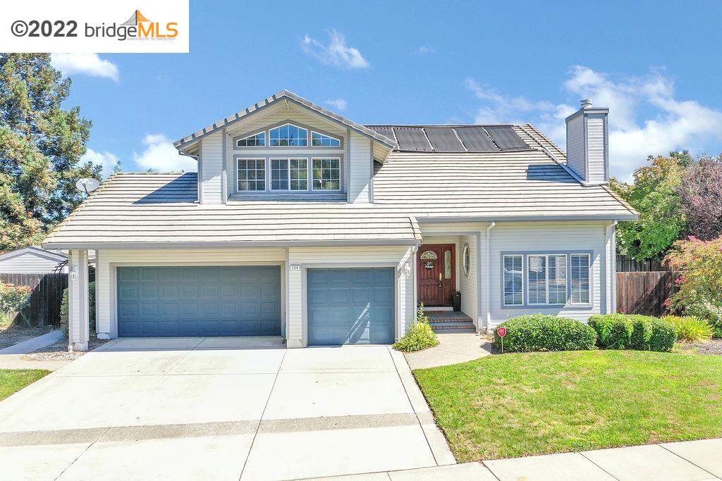 Detail Gallery Image 1 of 1 For 206 Meadow Creek Ct, Oakley,  CA 94561 - 4 Beds | 3 Baths