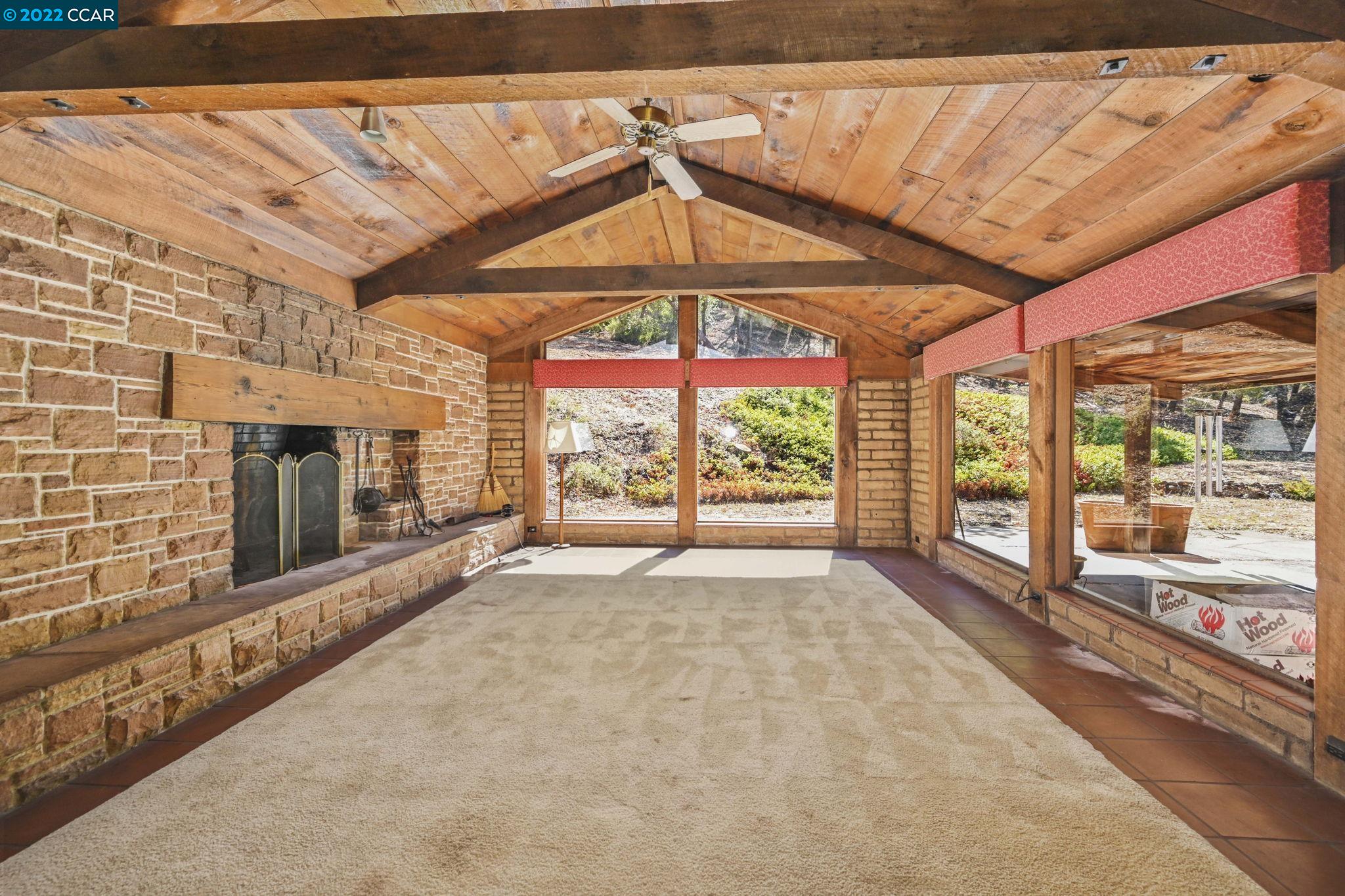 Detail Gallery Image 10 of 33 For 635 Los Trancos Rd, Portola Valley,  CA 94028 - 4 Beds | 2/1 Baths