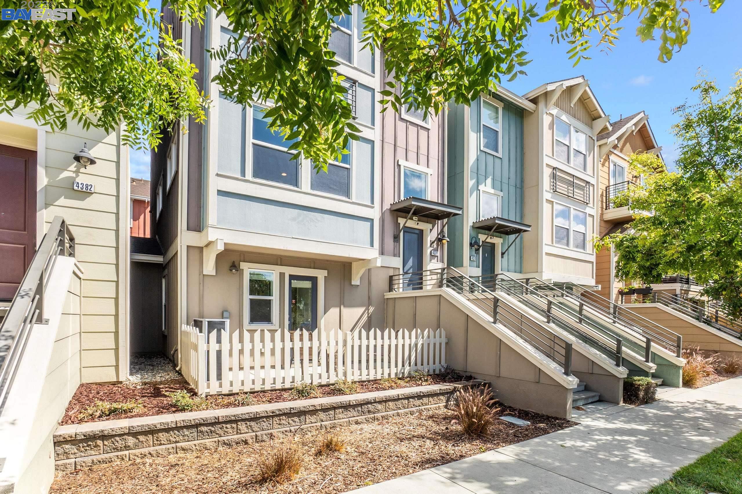 Detail Gallery Image 1 of 1 For 4376 Hyde Cmn, Fremont,  CA 94538 - 4 Beds | 3/1 Baths