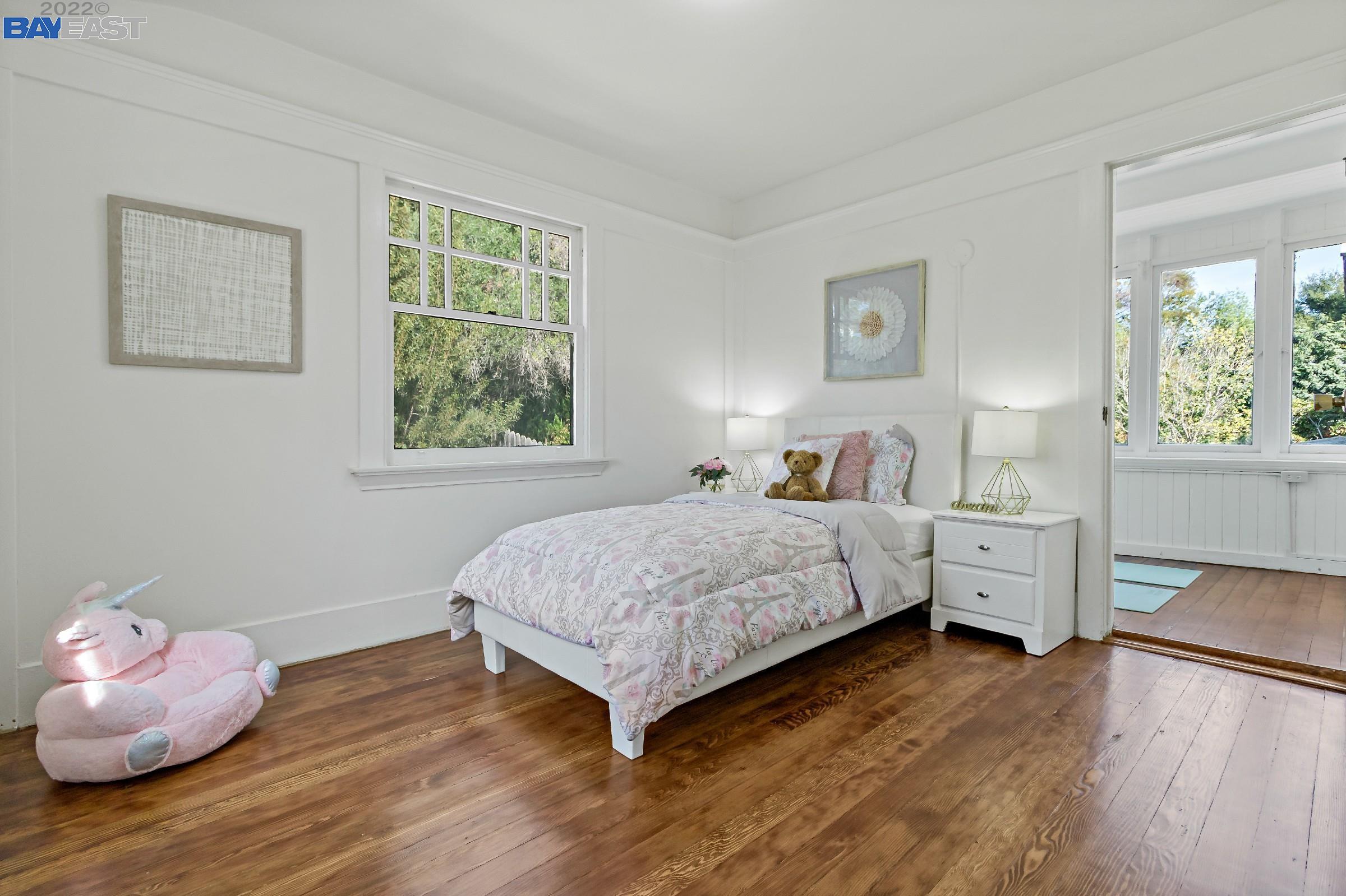 Detail Gallery Image 40 of 60 For 716 Mandana Blvd, Oakland,  CA 94610 - 5 Beds | 2 Baths