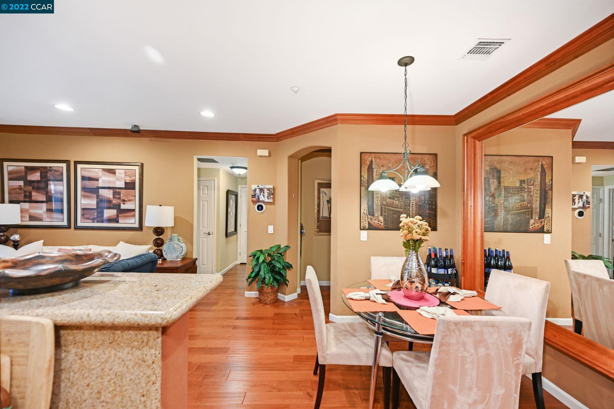 Photo #6: 41012171 Listing 