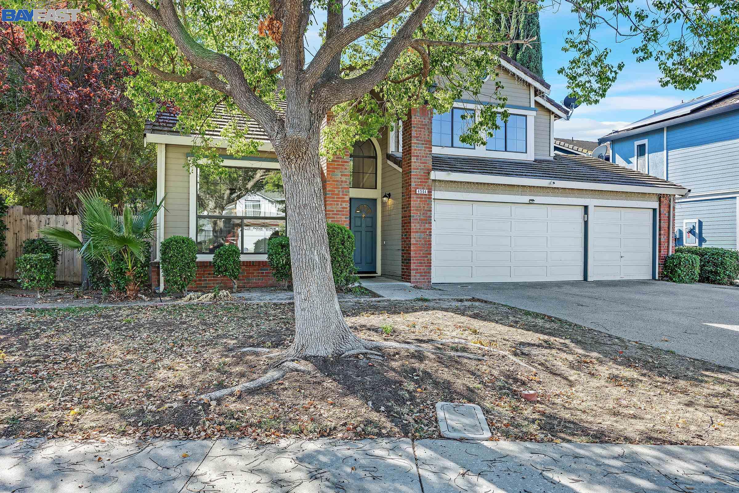 Detail Gallery Image 1 of 1 For 4504 Deerhorn Ct, Antioch,  CA 94531 - 5 Beds | 3 Baths