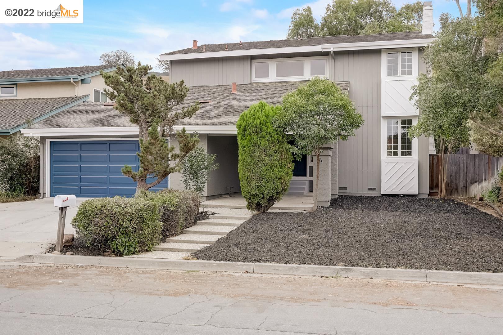 Detail Gallery Image 1 of 1 For 6434 Hesket Ct, San Jose,  CA 95123 - 4 Beds | 2/1 Baths