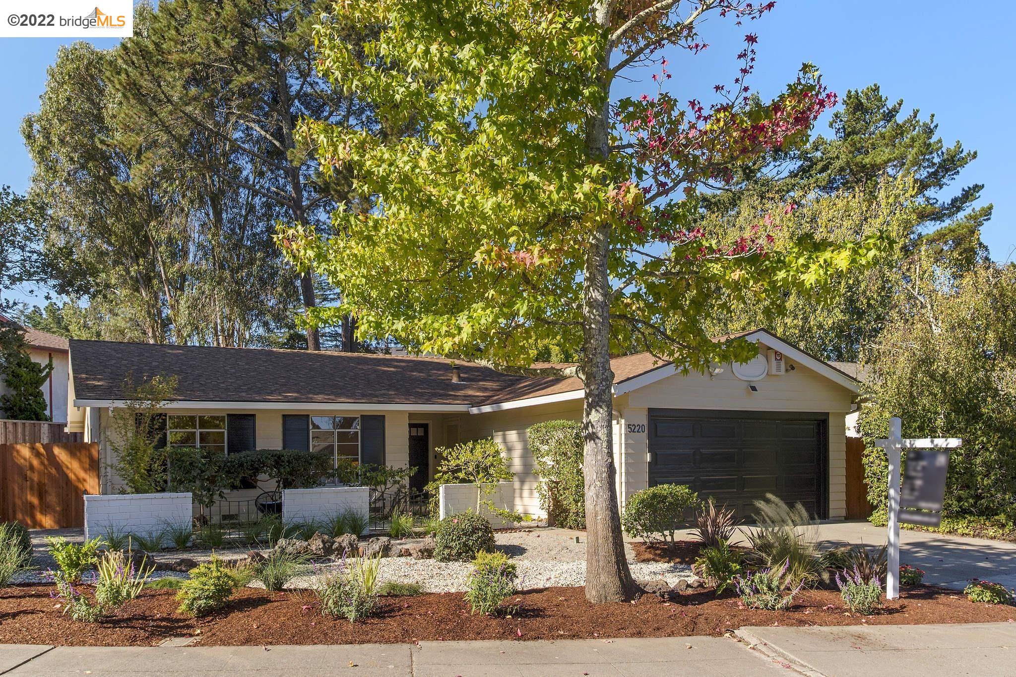Detail Gallery Image 1 of 1 For 5220 Saddle Brook Dr, Oakland,  CA 94619 - 3 Beds | 2 Baths