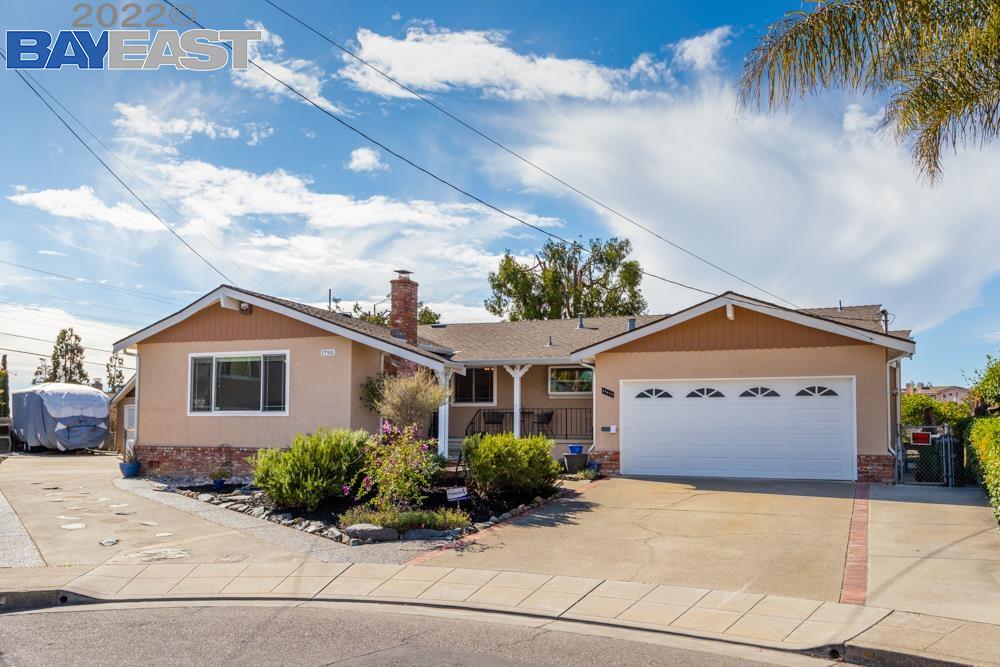 Detail Gallery Image 1 of 1 For 17911 Trenton Dr, Castro Valley,  CA 94546 - 3 Beds | 3/1 Baths